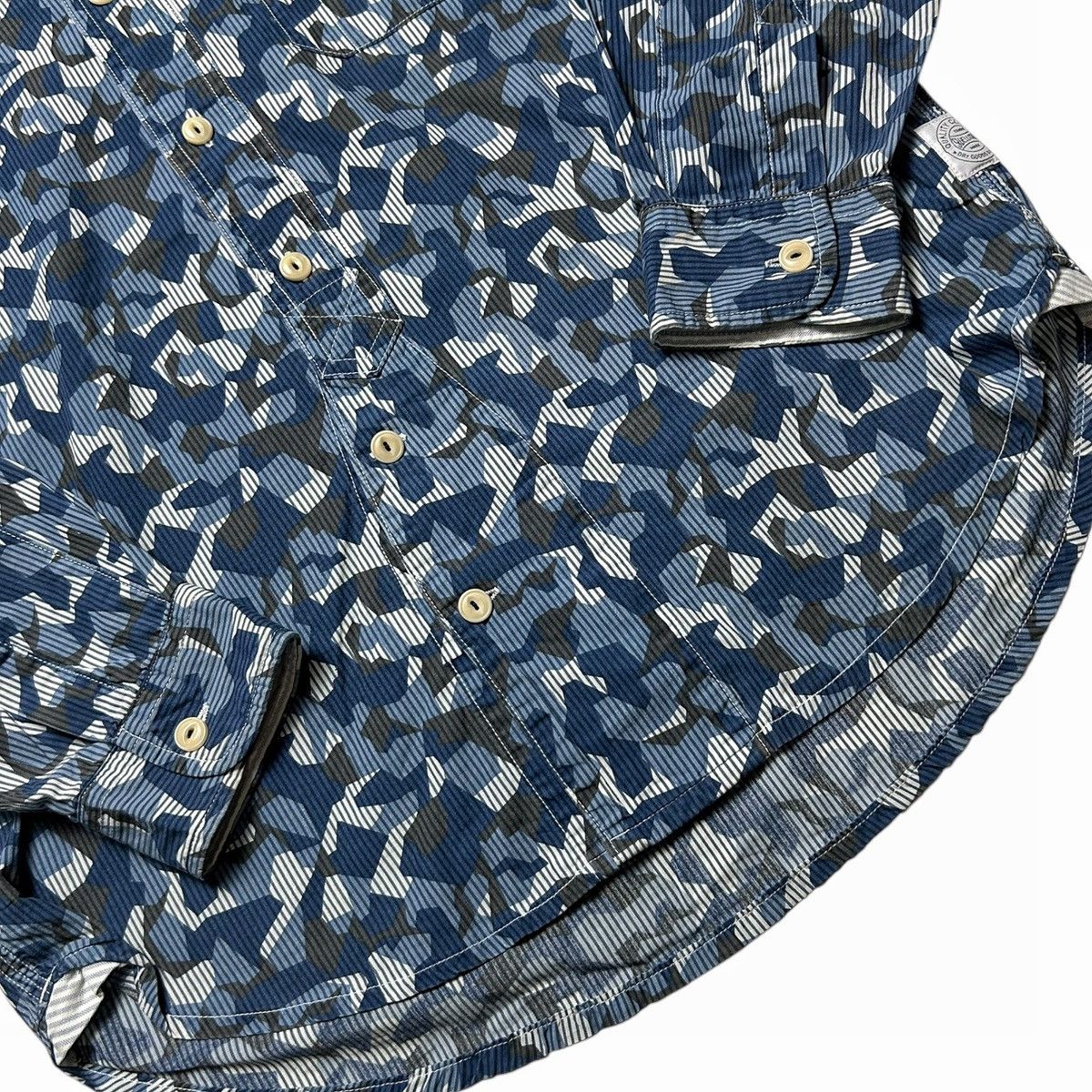 Japanese Brand Swellmob Shawl Collar Blue Seamless Camouflage Work Shirt Size US M / EU 48-50 / 2 - 7 Thumbnail