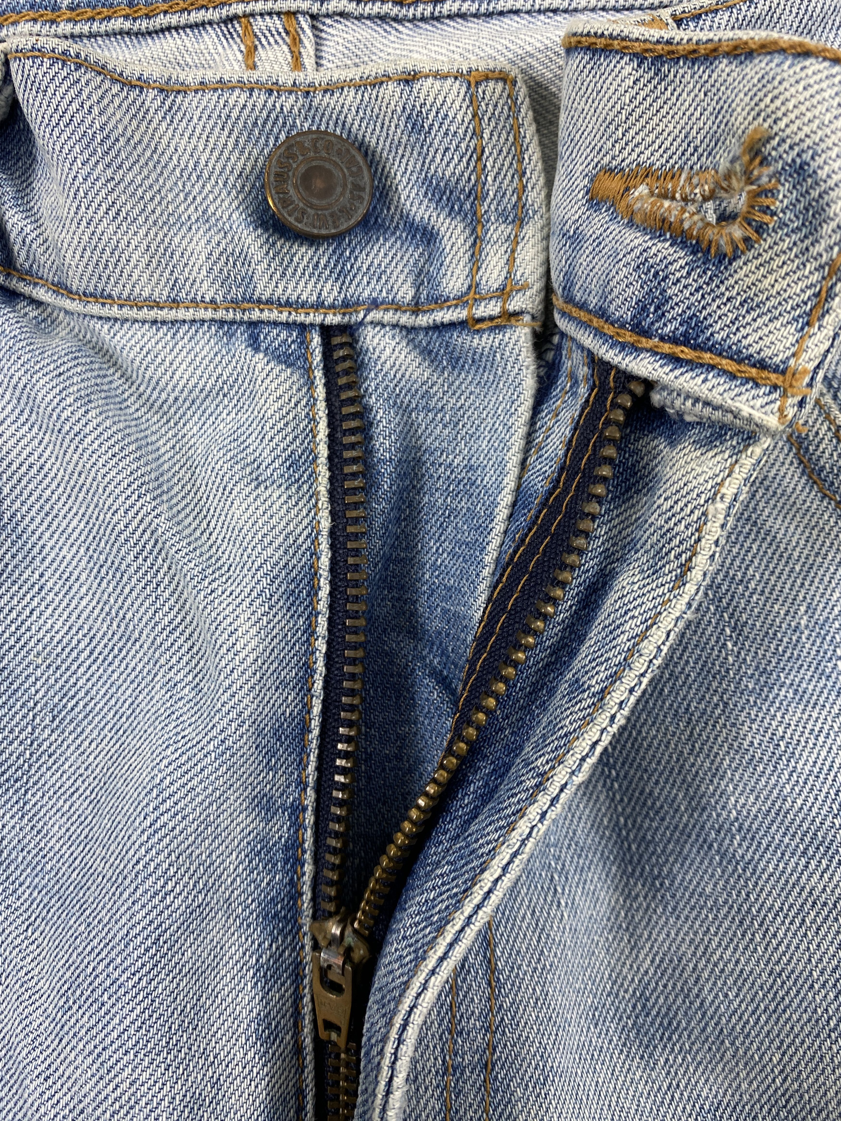 Levi's Distressed Blue Vintage Levi's 507 Jeans 31x31.5- JN3908 Size US 31 - 6 Thumbnail