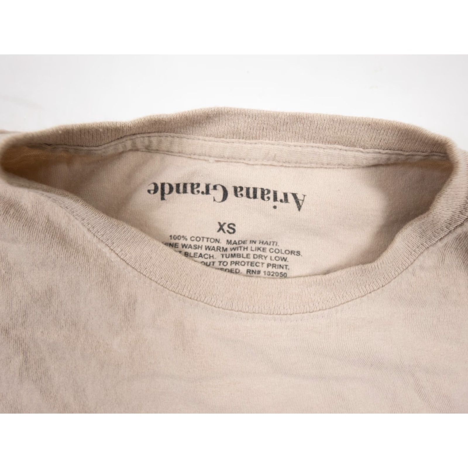 Vintage Ariana Grande Sweetener Music T-Shirt Adult XS Beige Short Sleeve Crew Neck Graphic Tee Unisex Size US XS / EU 42 / 0 - 3 Thumbnail