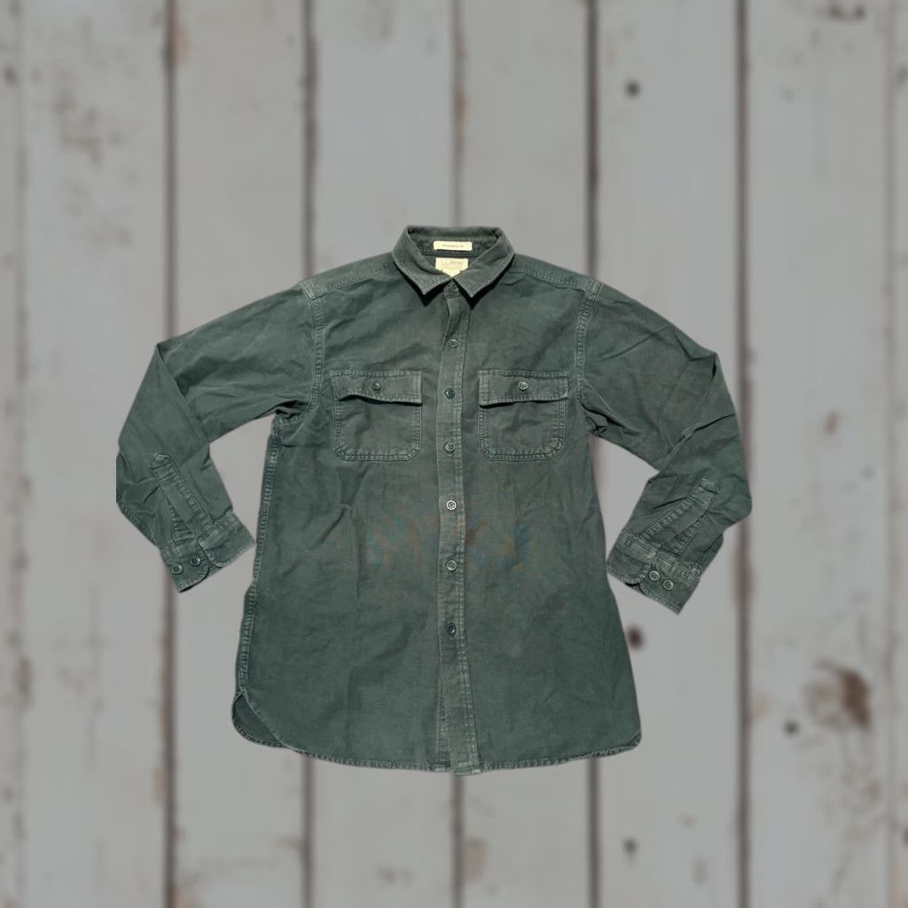 Vintage VINTAGE L.L. Bean Button-Up Shirt Chamois Cloth Mens Forest Green M Regular Long Sleeve Casual, Workwear, Travel, 90s City Classic Hunting Hiking USA Size US M / EU 48-50 / 2 - 1 Thumbnail