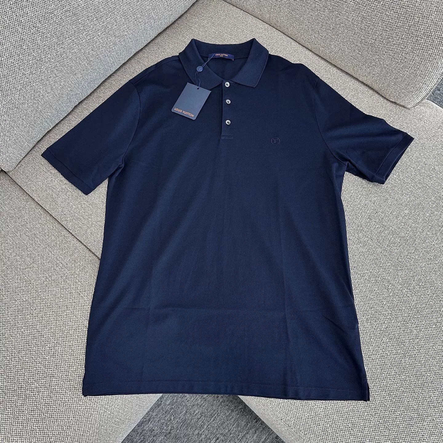 Louis Vuitton Louis Vuitton Men's Solid Polo Shirt Size US XXL / EU 58 / 5 - 1 Thumbnail