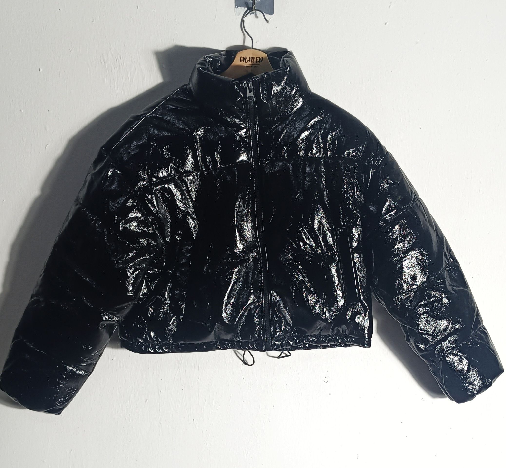 image of Divided Teenage Ladies Shiny Padded Cropped Puffer in Black, Women's (Size Medium)