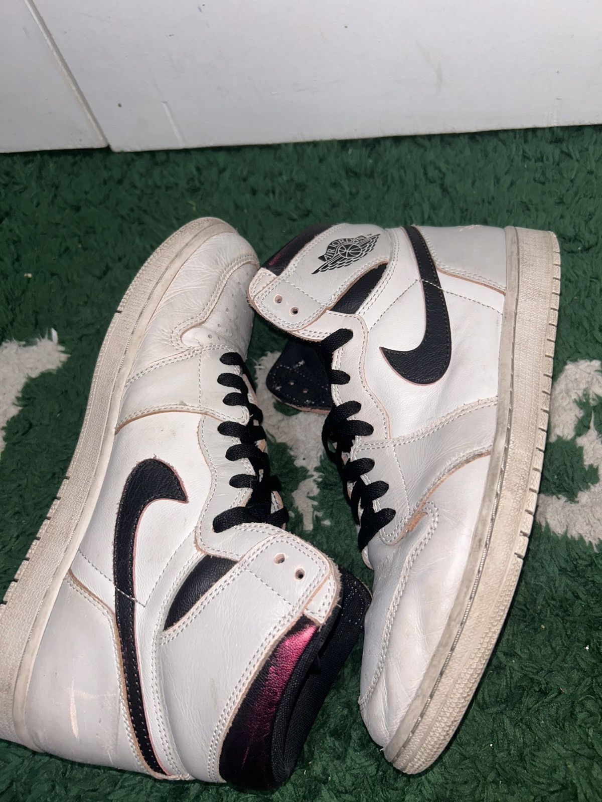 Jordan Brand Size 11 - Air Jordan 1 Retro SB High NYC to Paris Preowned Size US 11 / EU 44 - 3 Thumbnail