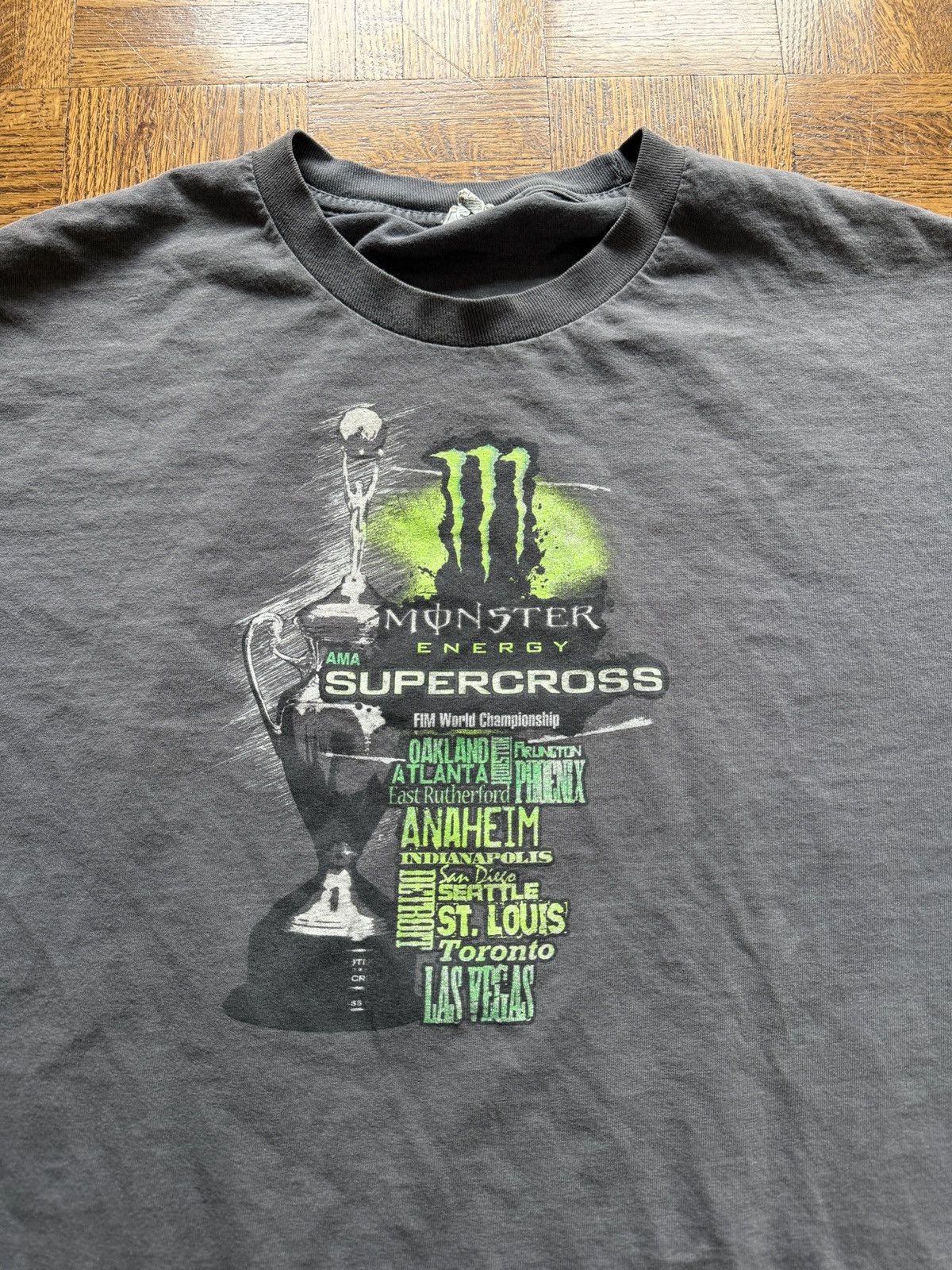 Vintage Vintage Y2K Monster Energy Motocross Graphic Tee Size US XXL / EU 58 / 5 - 3 Thumbnail
