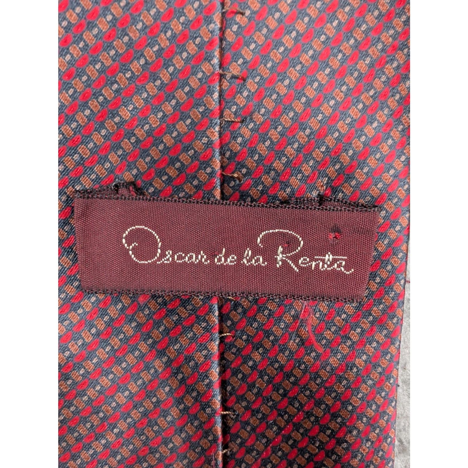 Oscar De La Renta VINTAGE Oscar de la Renta Tie Mens One Size Burgundy Red Silk Velour Micro 70s Slim Tie Geometric Pattern Size ONE SIZE - 6 Thumbnail
