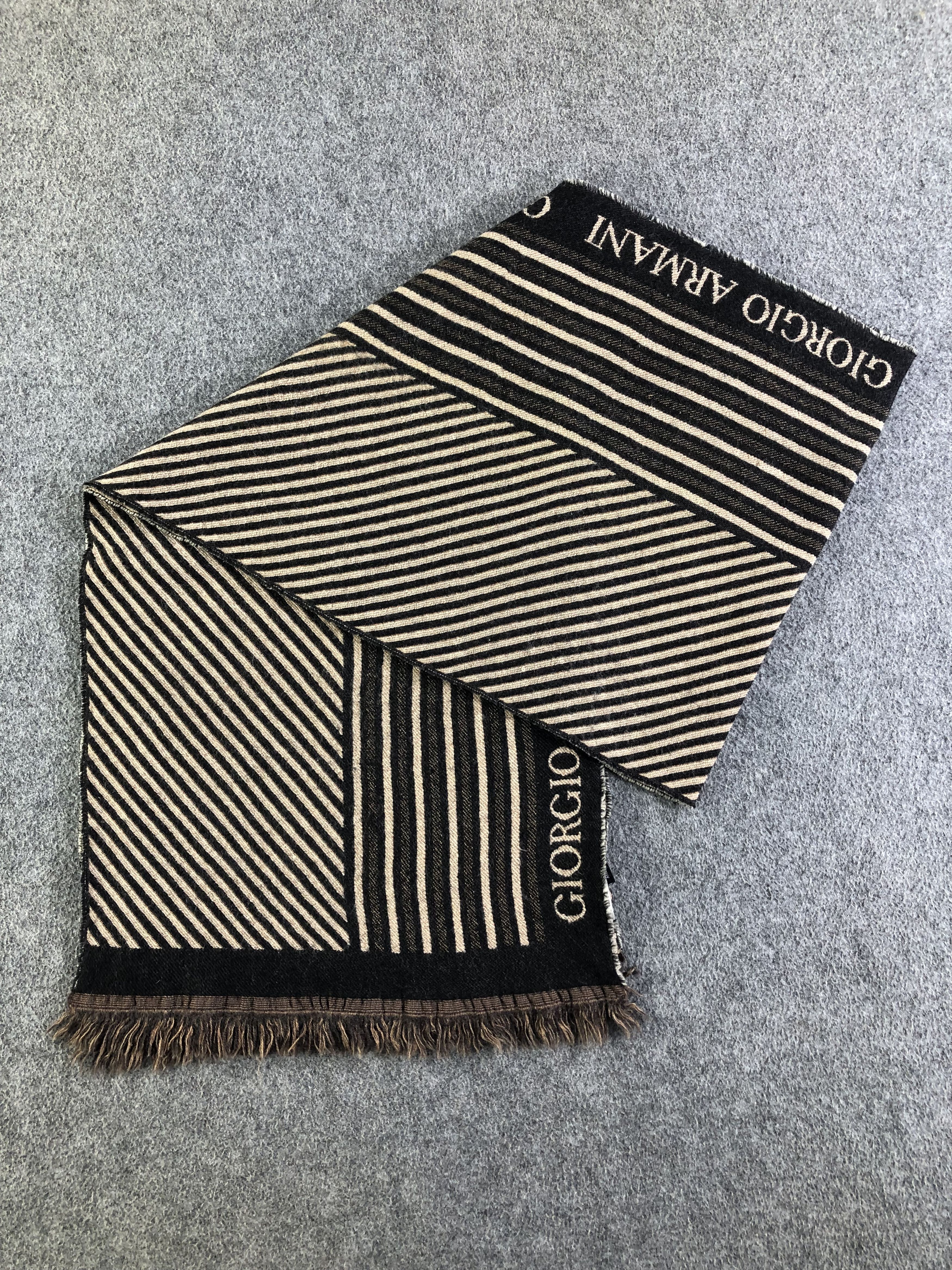 Giorgio Armani Giorgio Armani Scarf / Muffler / Neckwear SS1262 Size ONE SIZE - 4 Thumbnail