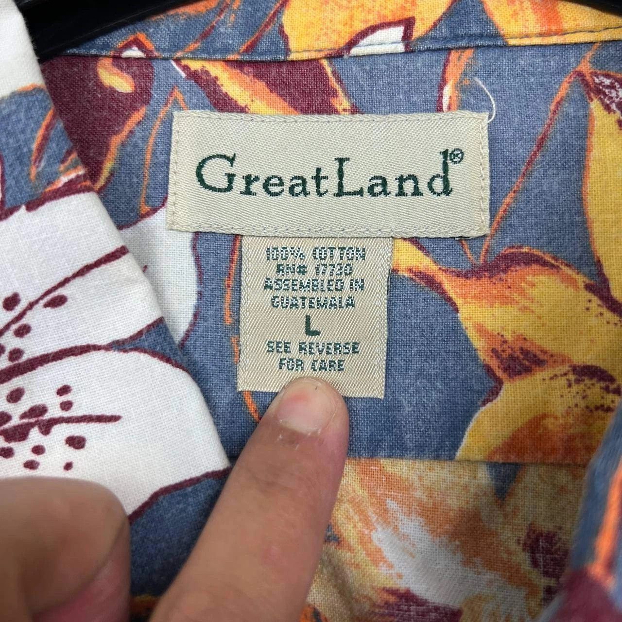 Greatland Apparel Great Land Shirt Men Hawaiian Floral Button Up Cotton L Size US L / EU 52-54 / 3 - 6 Thumbnail