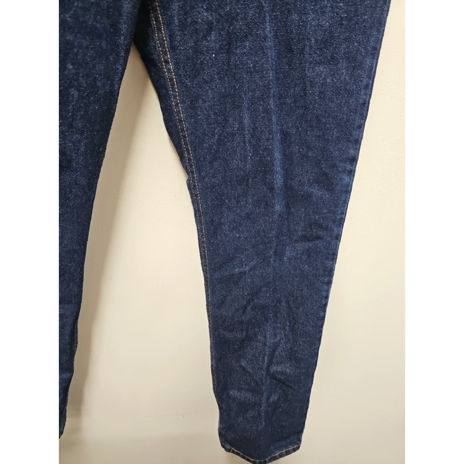 Levi's Vintage Levi’s 505 Jeans 32x30 Dark Wash Denim Regular Fit 5-Pocket Men Size US 32 / EU 48 - 3 Thumbnail