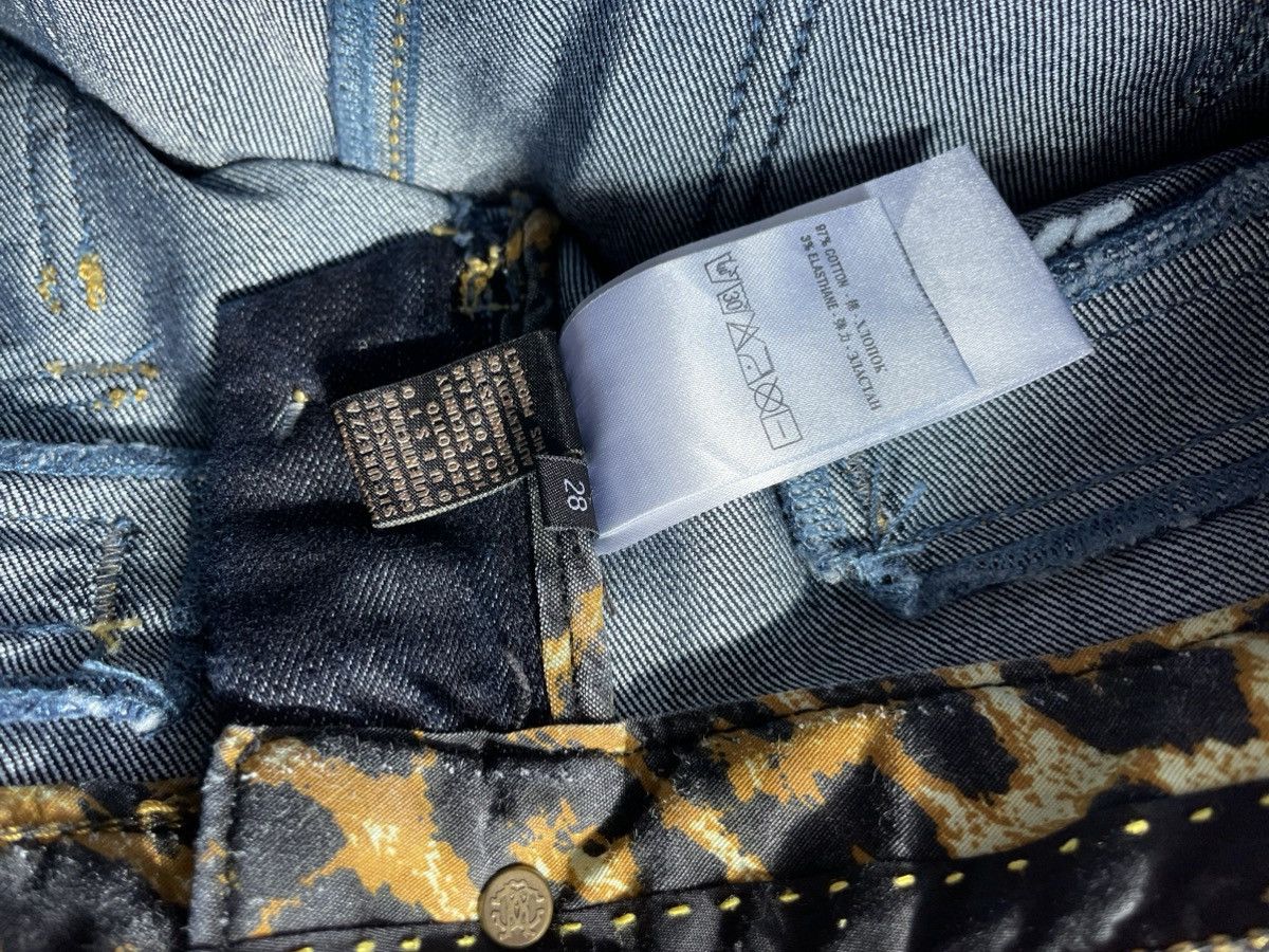Roberto Cavalli Roberto Cavalli jean Size 26" / US 2 / IT 38 - 22 Thumbnail