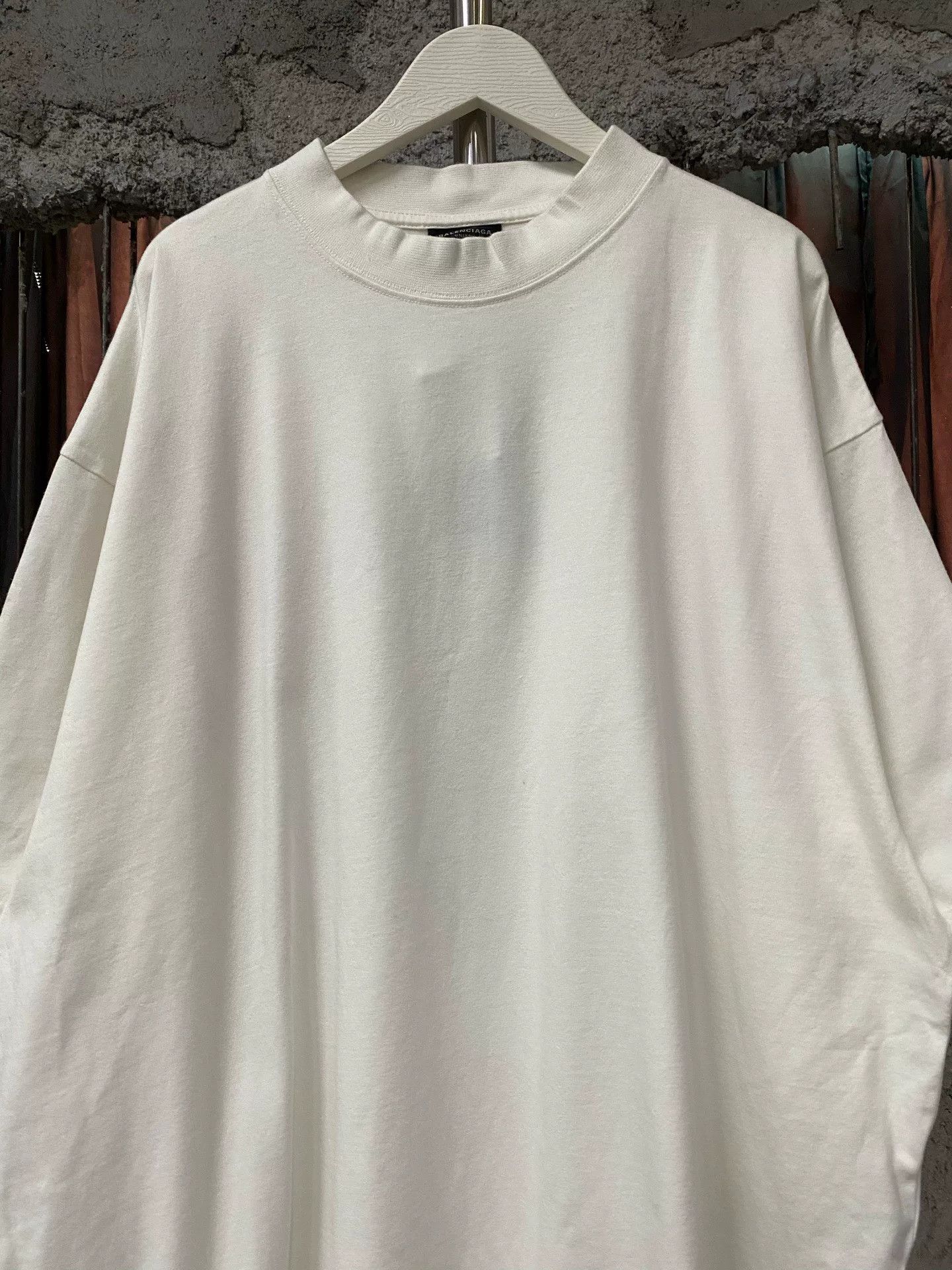 Balenciaga balenciaga short sleeve logo t-shirt Size US XL / EU 56 / 4 - 3 Thumbnail