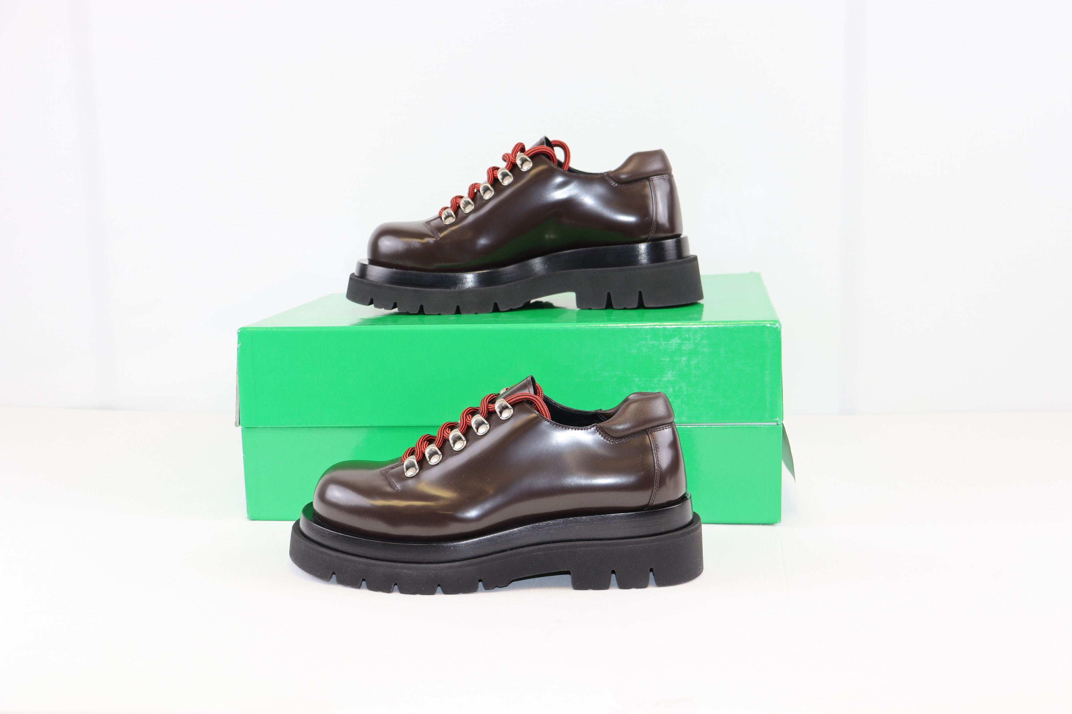 Bottega Veneta o1rshd1 Q:3 / Lug Lace up Leather Boots in Fondant Size US 7 / EU 40 - 12 Thumbnail