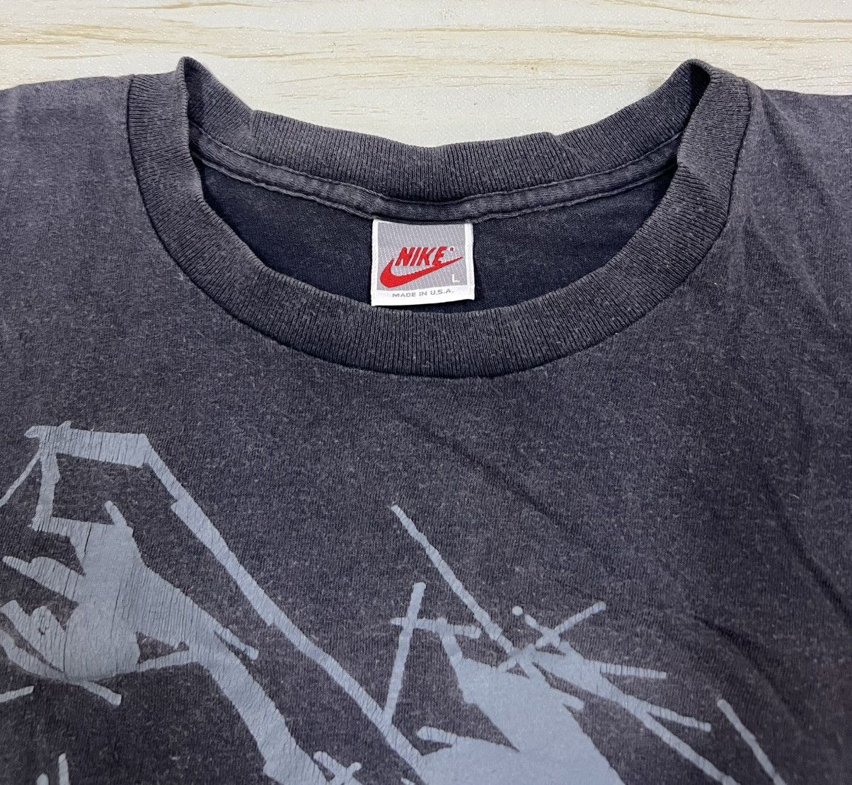 Nike 90s Nike Flight Sun Faded T-shirt Size US L / EU 52-54 / 3 - 5 Thumbnail