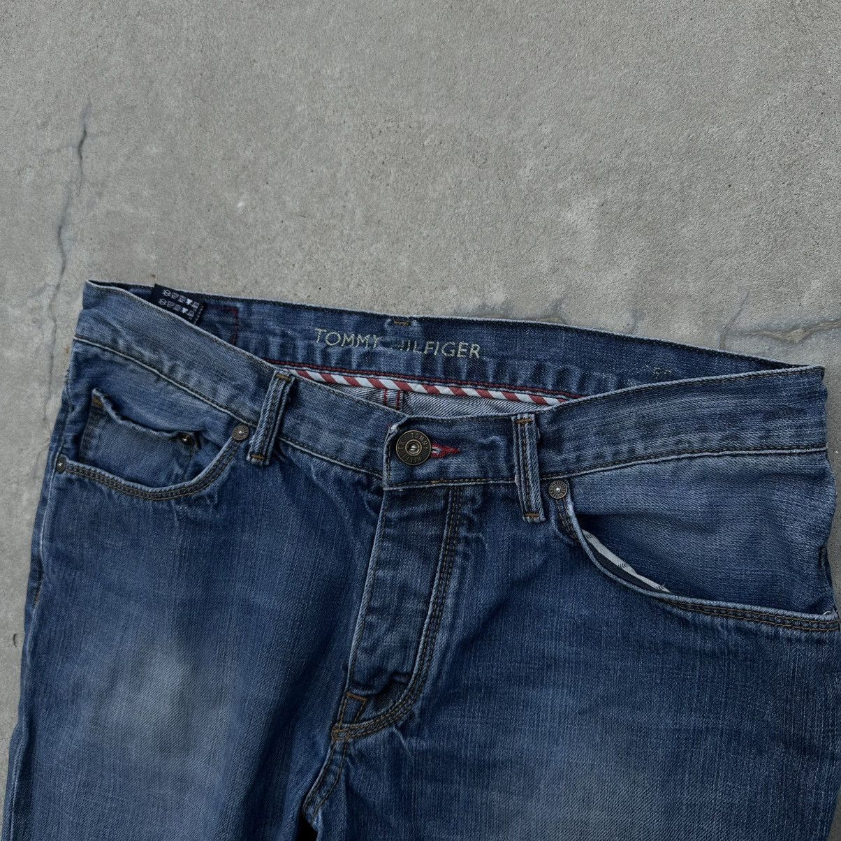Tommy Hilfiger × Vintage Vintage Tommy Hilfiger Jeans W34xL32 Old Money Pants Size US 34 / EU 50 - 8 Thumbnail