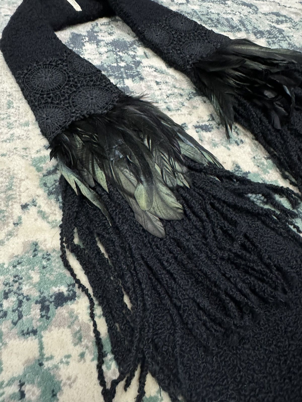 Anglo-Italian VINTAGE JOELLE GROSSI ROOSTER FEATHER WRINKLES SCARF TIE Size ONE SIZE - 4 Thumbnail