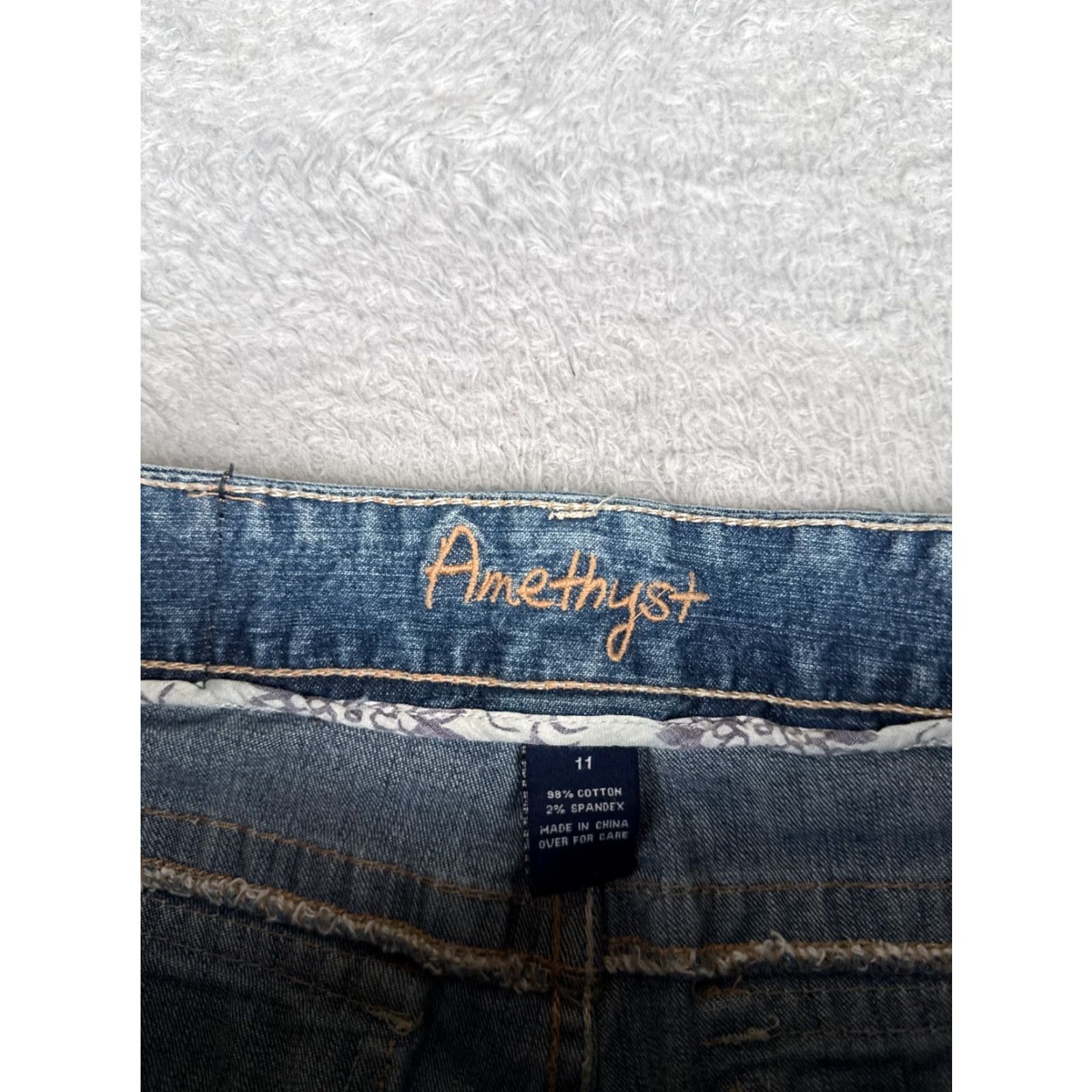 Denime Amethyst Jeans Juniors 11 Blue Denim Capri Crop Distressed Rolled Hem 30x18 Jeans Women's Shirts? Size 32" / US 10 / IT 46 - 6 Thumbnail
