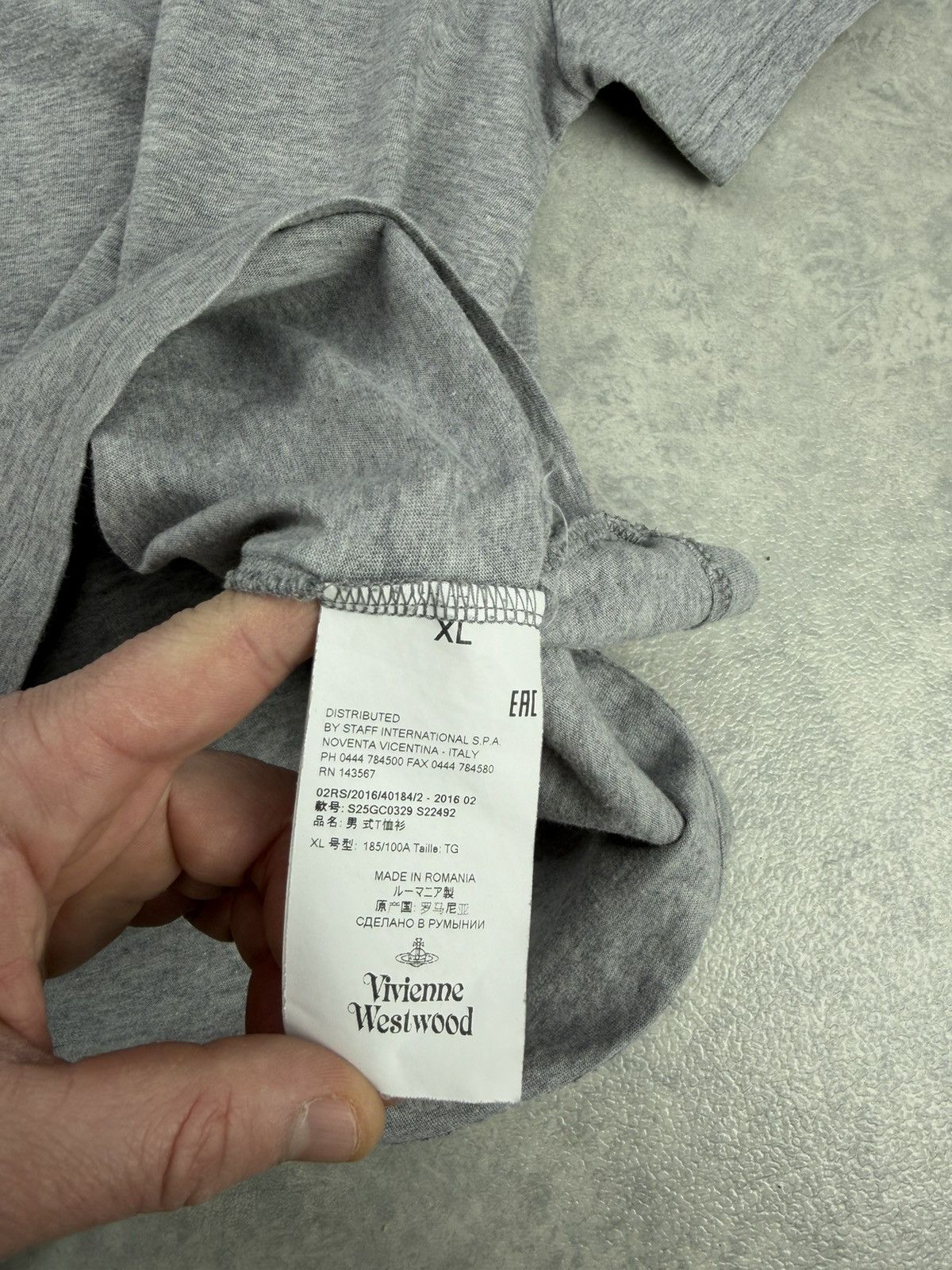 Vivienne Westwood Vivienne Westwood MAN Grey Orb Logo T-Shirt XL Fits M Size US M / EU 48-50 / 2 - 7 Thumbnail