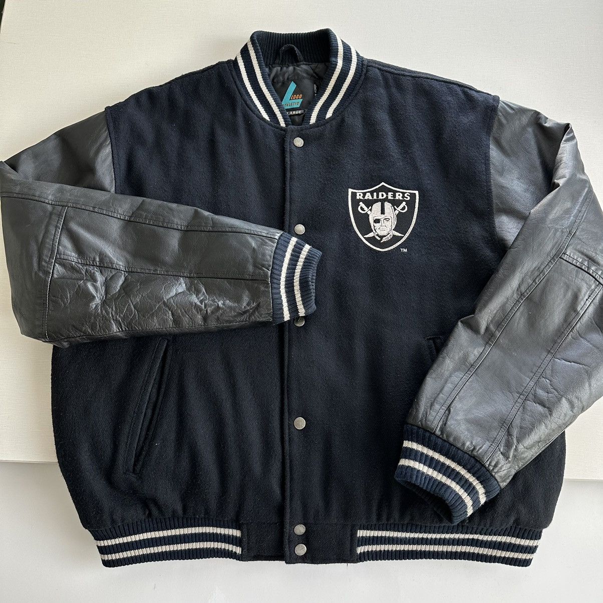 NFL 80s Logo 7 Oakland Raiders Varsity Letterman Quilted Lined L Size US L / EU 52-54 / 3 - 2 Thumbnail
