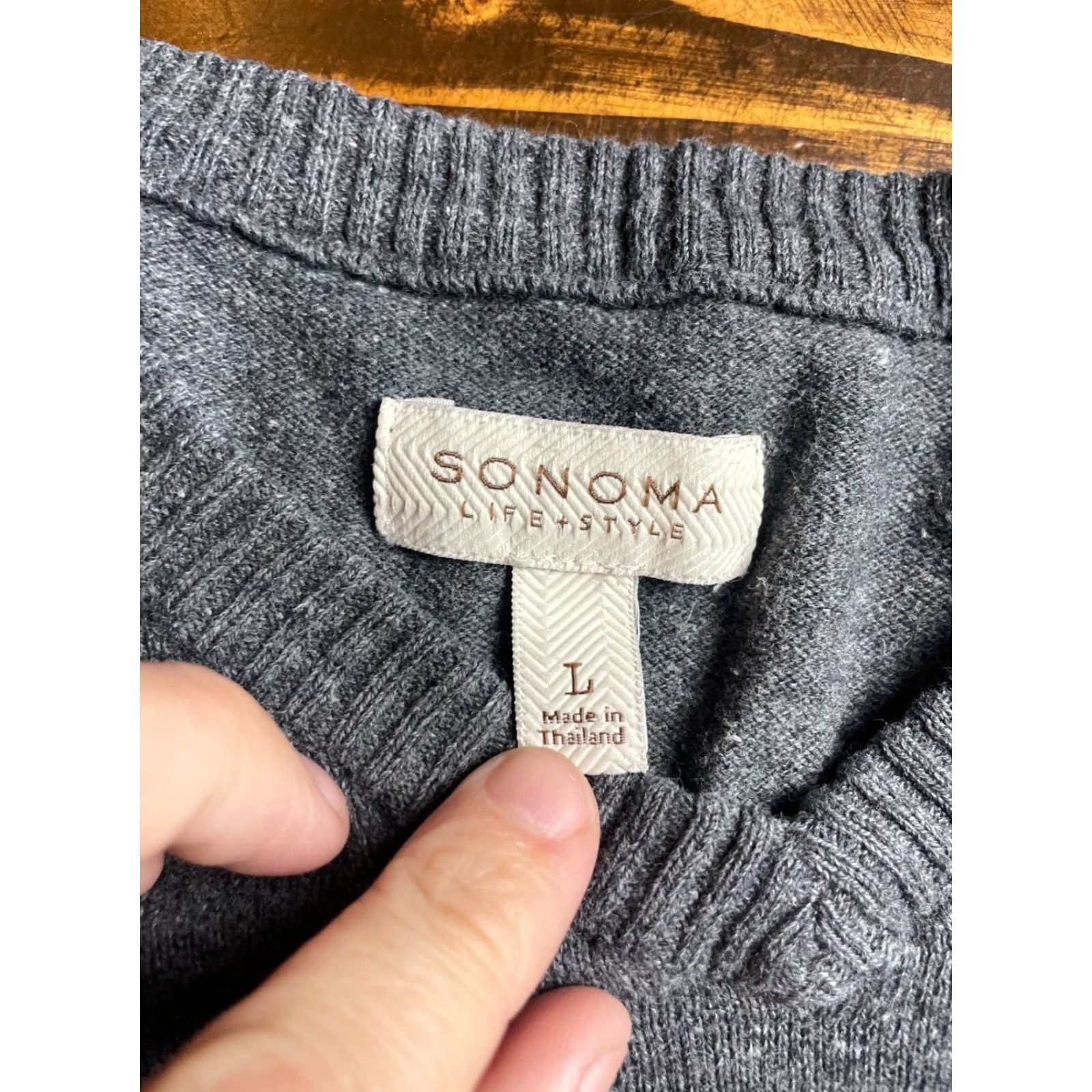 Vintage SONOMA Life+Style Sweater Women’s Size Medium Gray Knit V-neck Ribbed Cuff/Hem Pullover Size M / US 6-8 / IT 42-44 - 3 Thumbnail