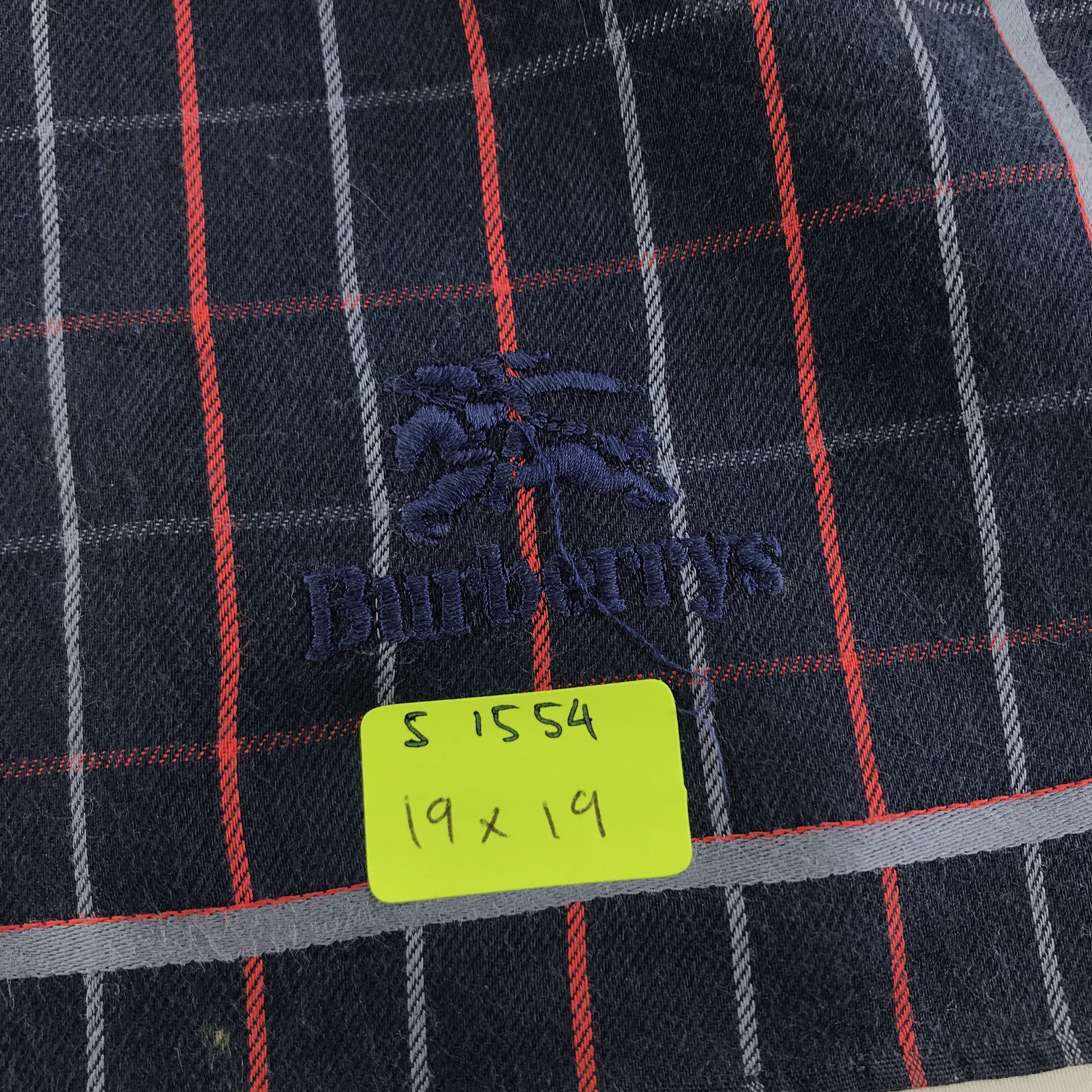 Burberry × Vintage Burberry Bandana / Handkerchief / Neckerchief - S1554 Size ONE SIZE - 5 Thumbnail
