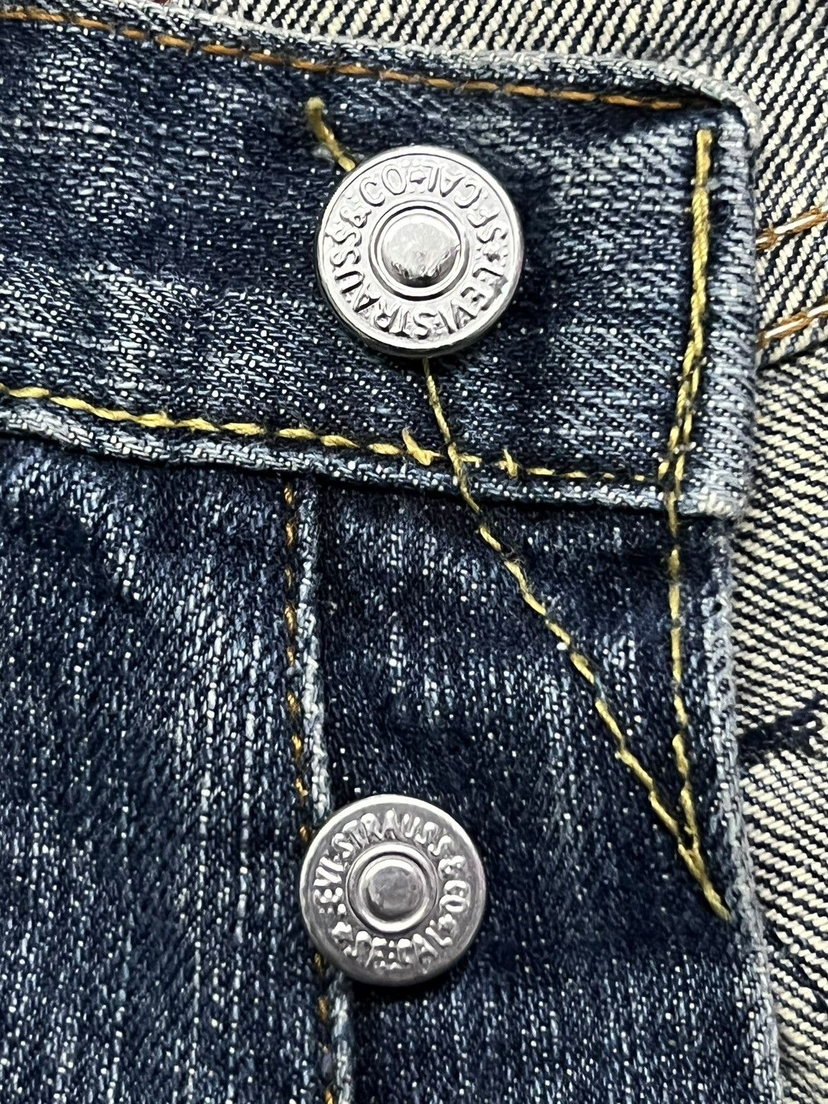 Levi's Vintage Clothing Vintage 90s “Levi’s 501XX Made in USA Vintage Reissue” Size US 31 - 13 Thumbnail