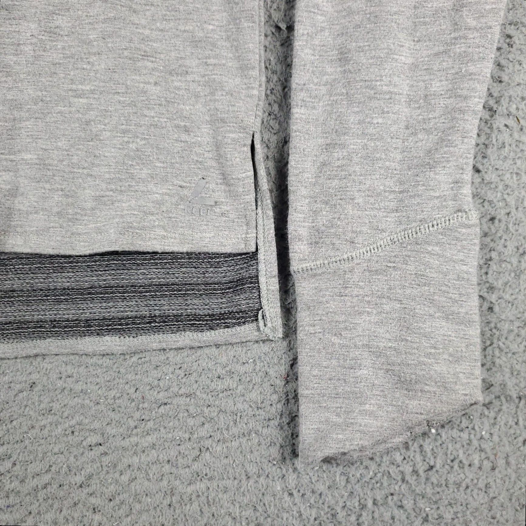 Reebok Reebok Hoodie Womens Medium Gray Pullover Long Sleeve Activewear Size M / US 6-8 / IT 42-44 - 4 Thumbnail