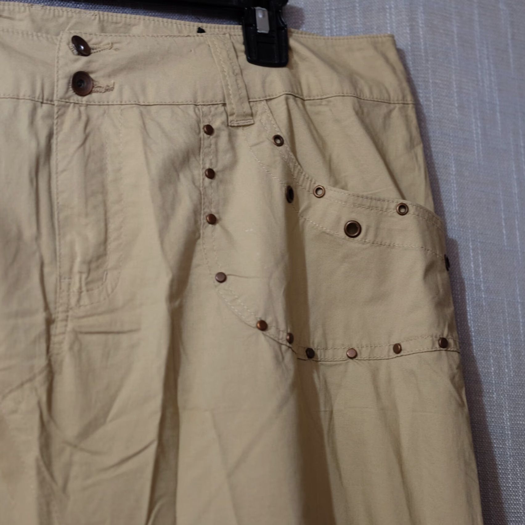 Vintage VINTAGE Venezia Maxi Skirt w/Studded Detail Beige Lightweight Women's 16 Beige Studded Long Skirt 16 Womens Venezia Size 38" / US 16 / IT 52 - 5 Thumbnail