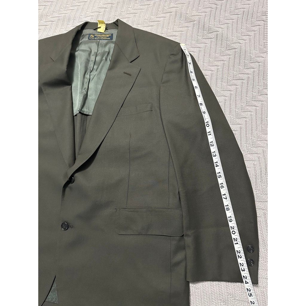 Brooks Brothers Brooks Brothers olive green two button wool blazer size 45R Size 44R - 8 Thumbnail