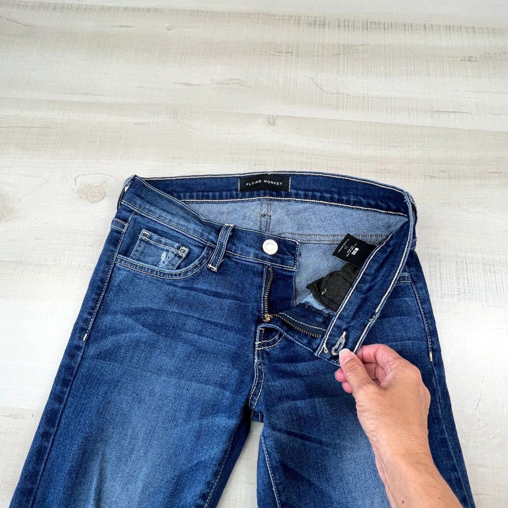 Vintage Flying Monkey Womens Distressed Skinny Jeans 26 Blue Medium Wash Denim Stretch Low Rise Size 26" / US 2 / IT 38 - 3 Thumbnail