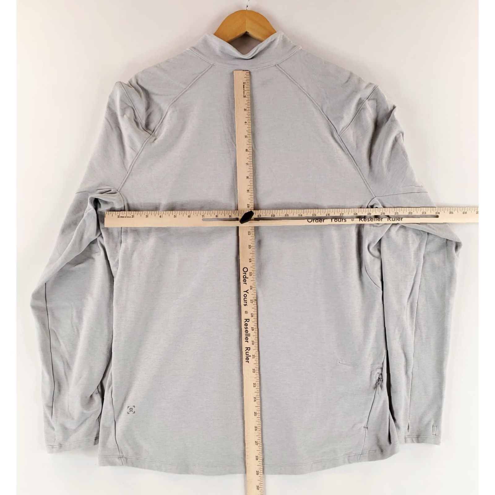 Lululemon Lululemon 1/4 Zip Pullover Long Sleeve Gray Mens XL Size US XL / EU 56 / 4 - 6 Thumbnail