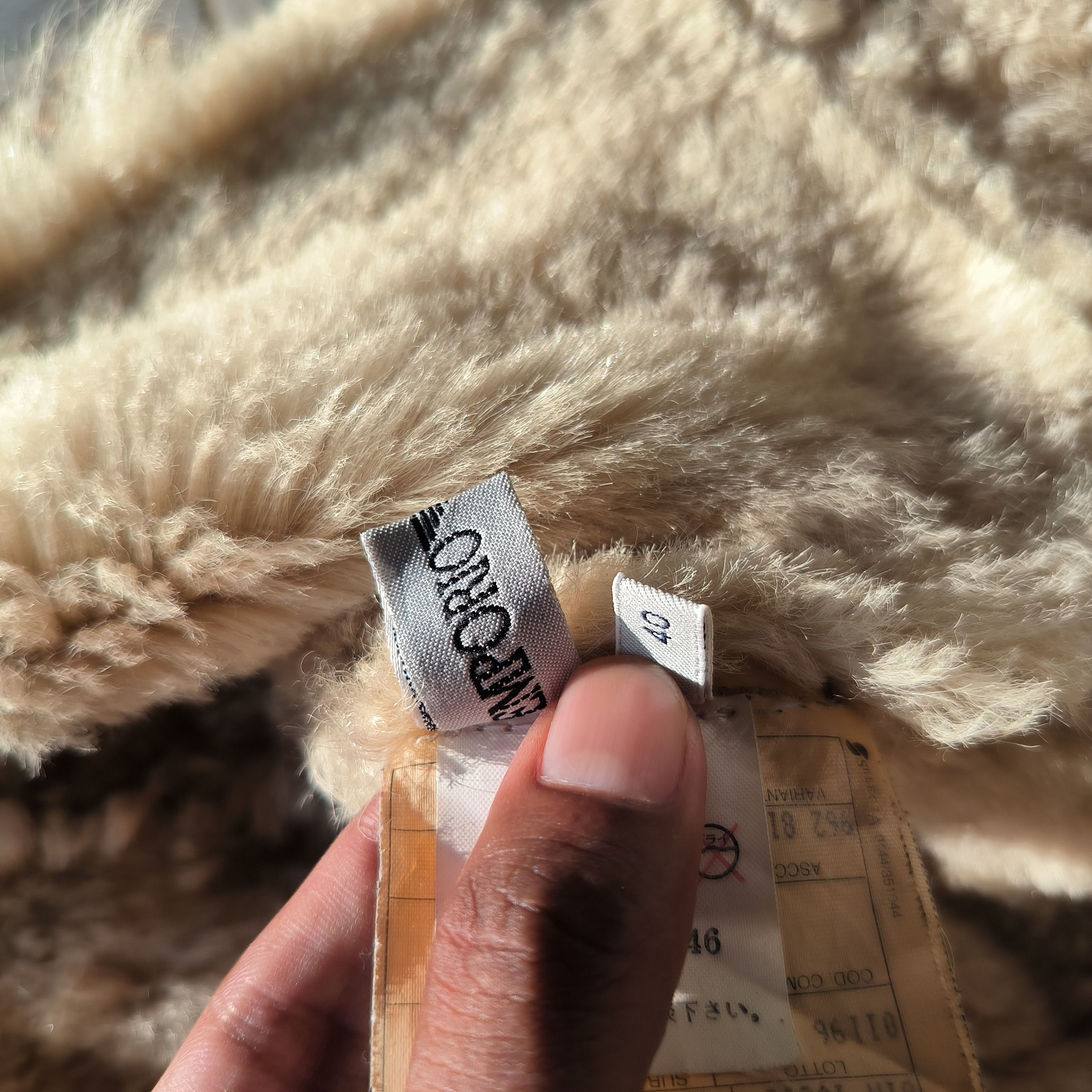 Emporio Armani Vintage 1990s Emporio Armani Leather Jacket Shearling Fur Size M / US 6-8 / IT 42-44 - 7 Thumbnail