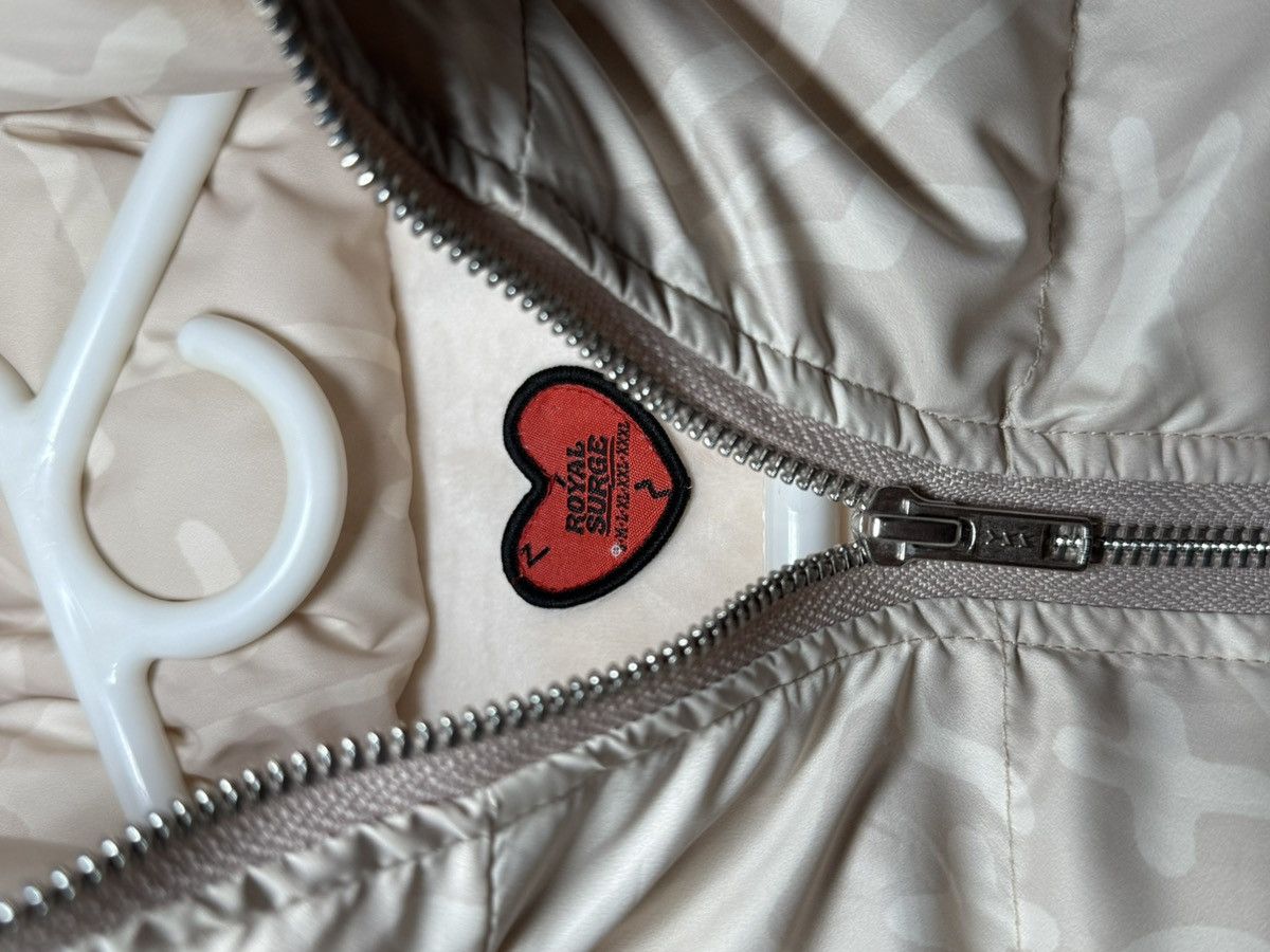 Other Royal Surge “Creme Puffer” V1 *SUPER RARE* Size US S / EU 44-46 / 1 - 3 Thumbnail