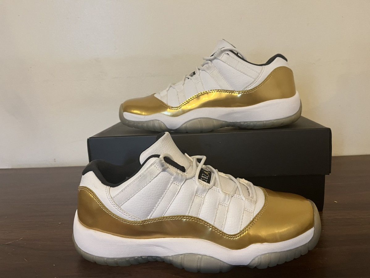 Nike Jordan 11 Retro Low Size US 6.5 / EU 39-40 - 1 Thumbnail