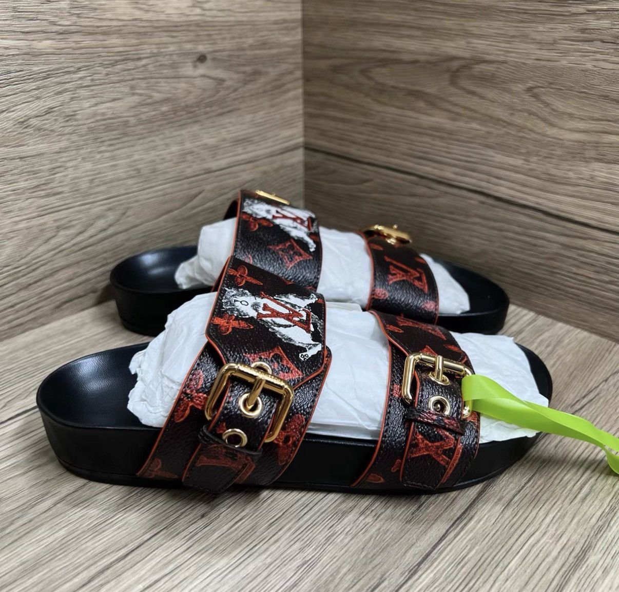 Louis Vuitton Louis Vuitton Bom Dia All-over Print Slippers J41 Size US 5 / IT 35 - 3 Thumbnail