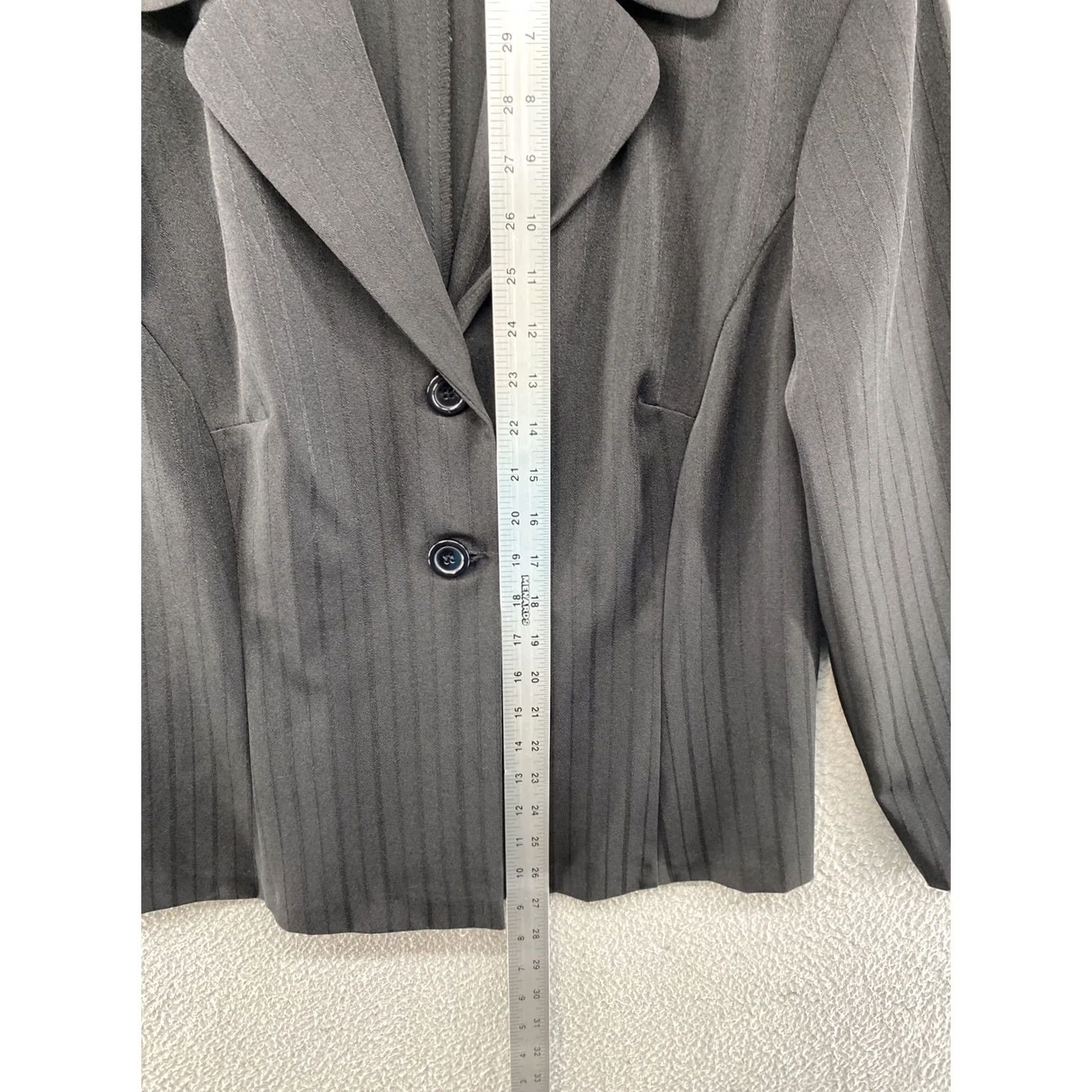 Vintage Maurices Blazer Shirt Women Black 14 2 Button Unlined Short Sleeve Casual Button Women's Blazer 14 Black Maurices Size XL / US 12-14 / IT 48-50 - 6 Thumbnail