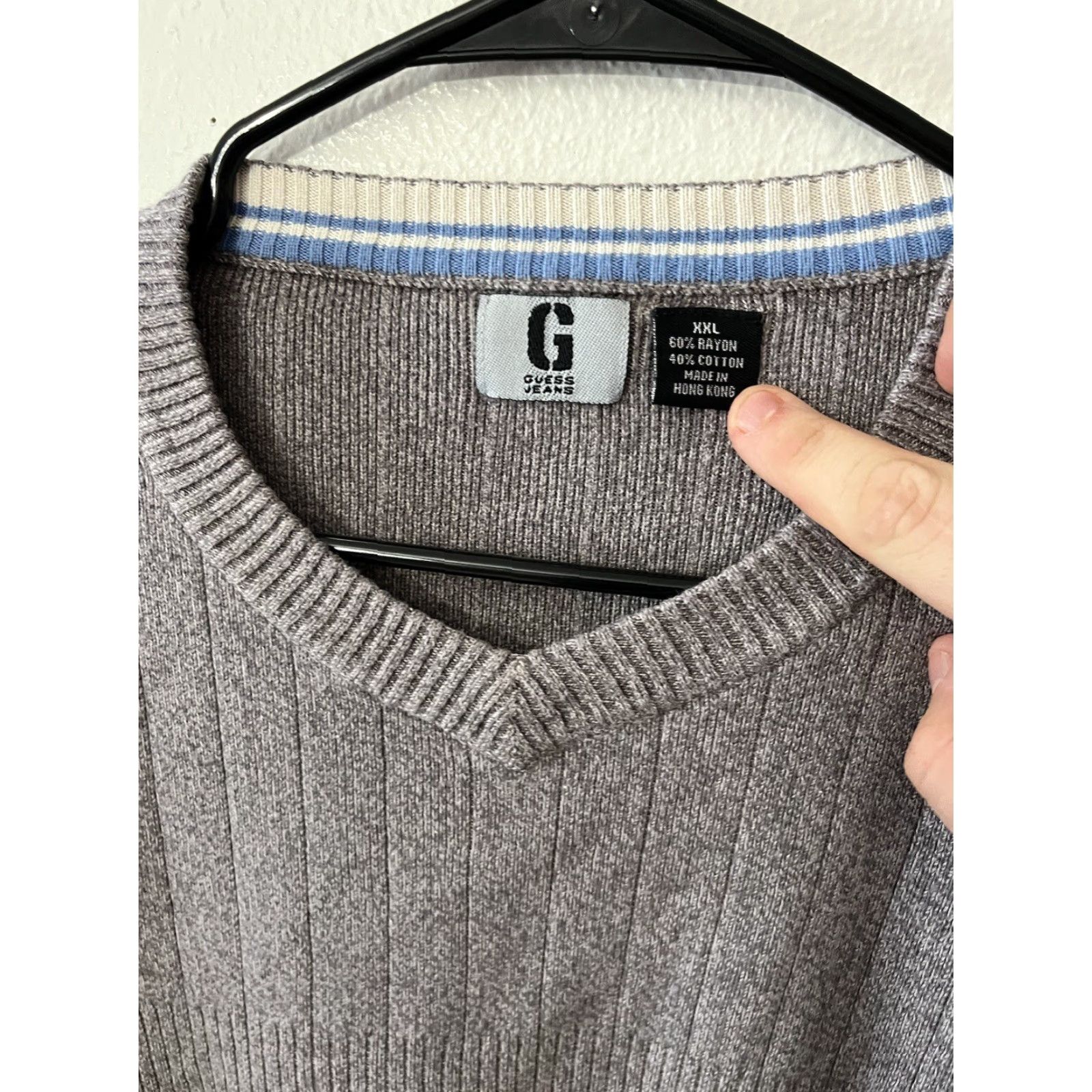 Guess VINTAGE Guess Jeans Sweater Mens 2XL 100% Cotton V-Neck Pullover Gray Size US XXL / EU 58 / 5 - 3 Thumbnail