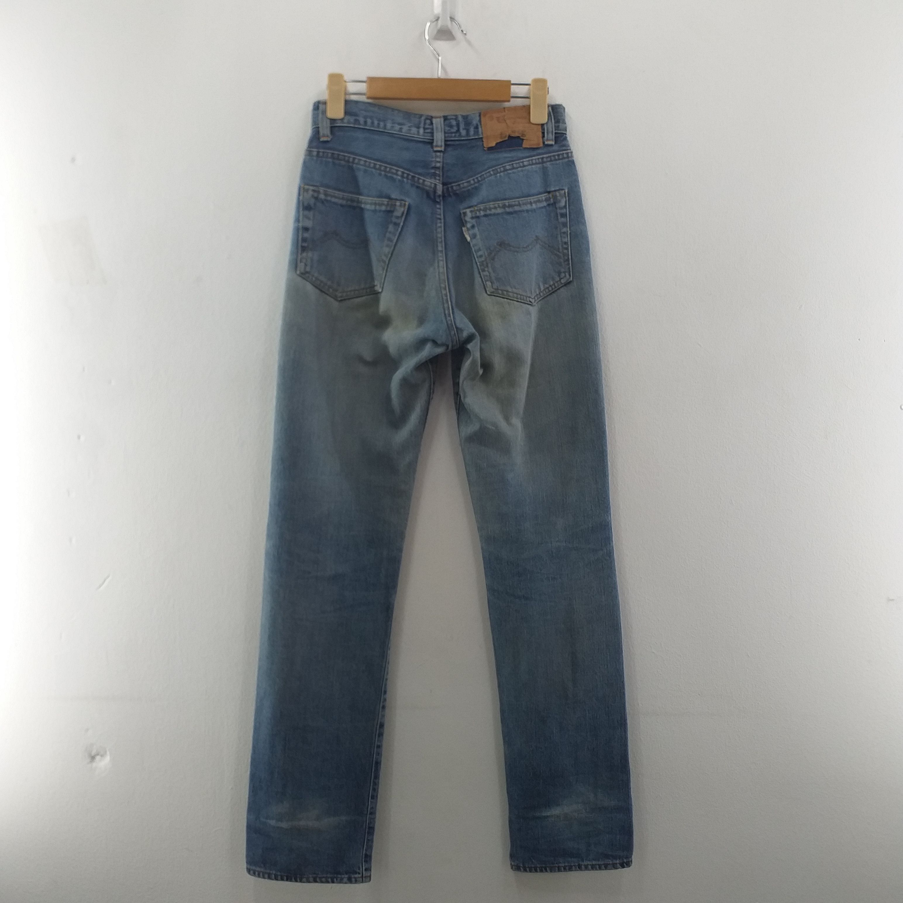 Japanese Brand Chevignon Japanese Brand Distressed Denim 28x33 -JN015 Size US 28 / EU 44 - 2 Thumbnail