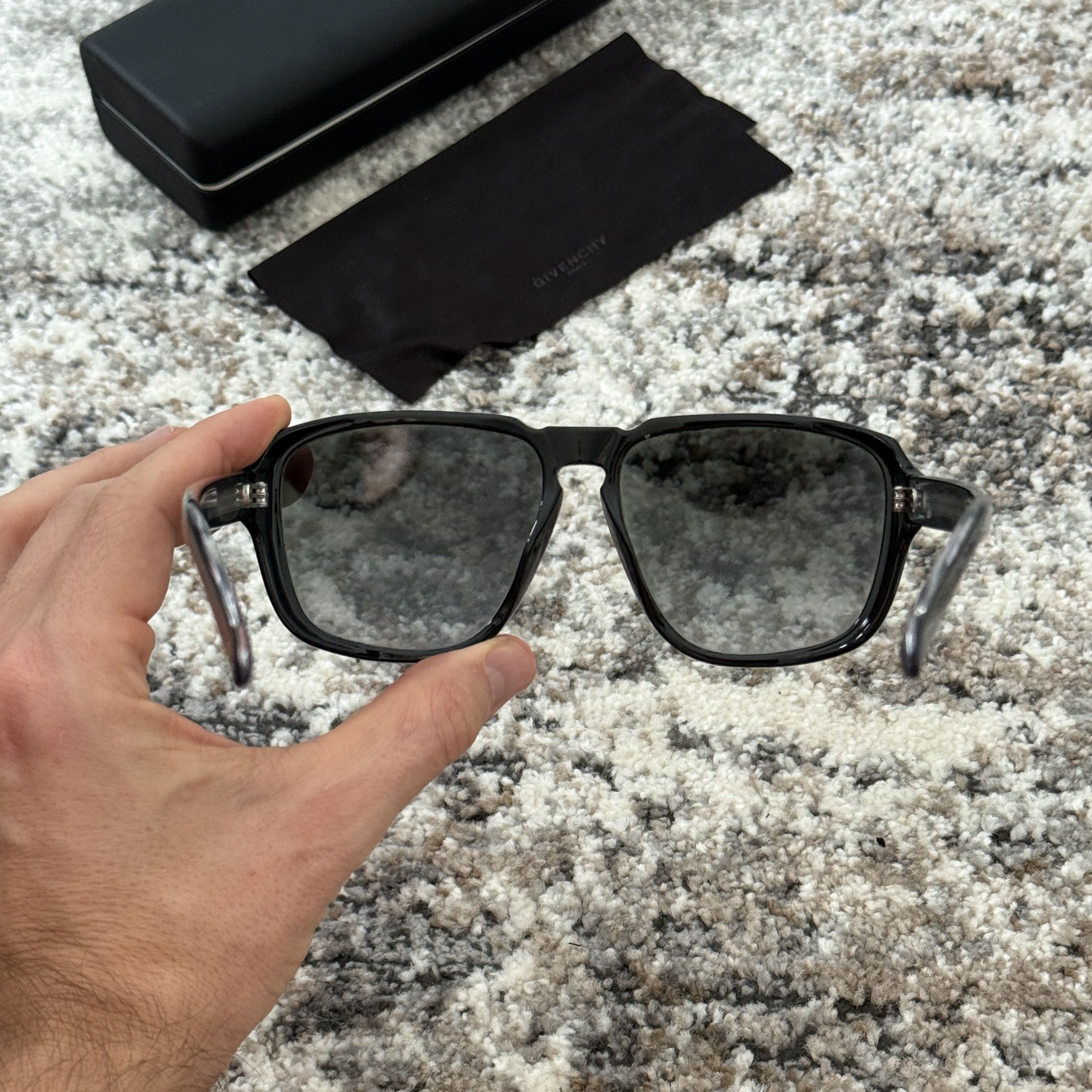 Givenchy GV 7121/S Size ONE SIZE - 1 Thumbnail