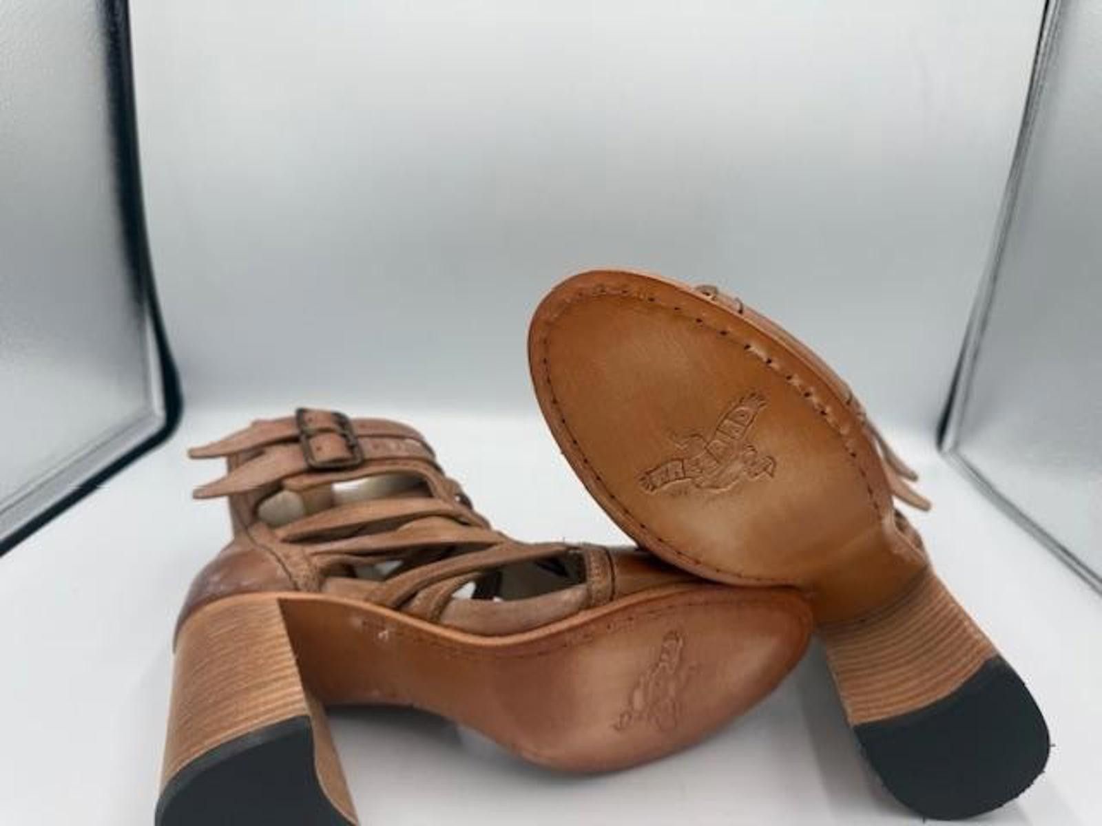FREEBIRD Freebird Tiara Sandles Tan W Size 8 - NIB Size US 8 / IT 38 - 8 Thumbnail