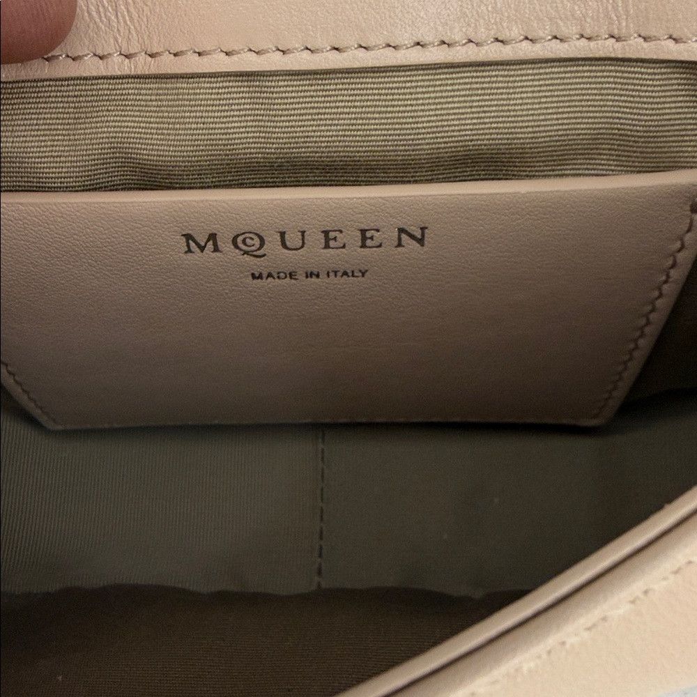 Alexander McQueen McQueen Mini T-Bar Leather Shoulder Crossbody Bag – Blush P Size ONE SIZE - 9 Thumbnail