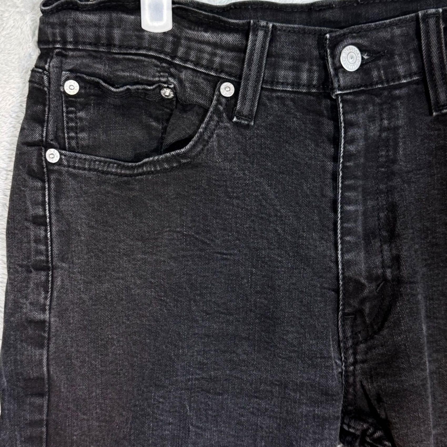 Levi's Levi’s 514 Men’s Jeans Black Denim Mid-Rise Straight Leg 33 x 30 Vintage No Size US 33 - 3 Thumbnail