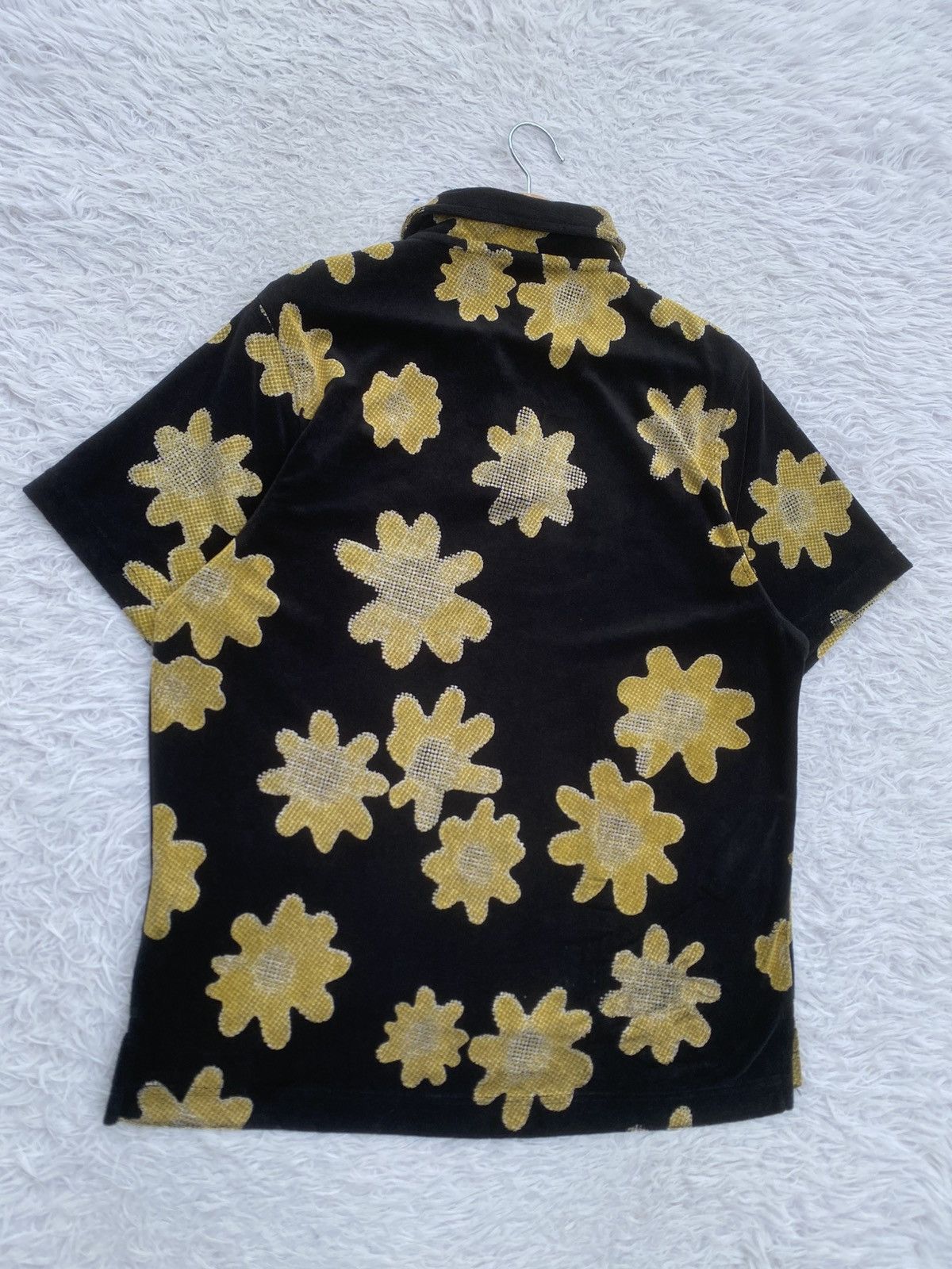 Nike Rare Nike Sportswear Men's Black Allover Flower Polo Shirt Size US M / EU 48-50 / 2 - 15 Thumbnail