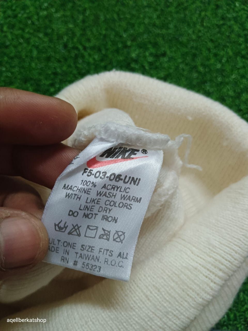Nike VTG 80S NIKE SWOOSH Taiwan ROC Embroidered Logo Size ONE SIZE - 8 Thumbnail