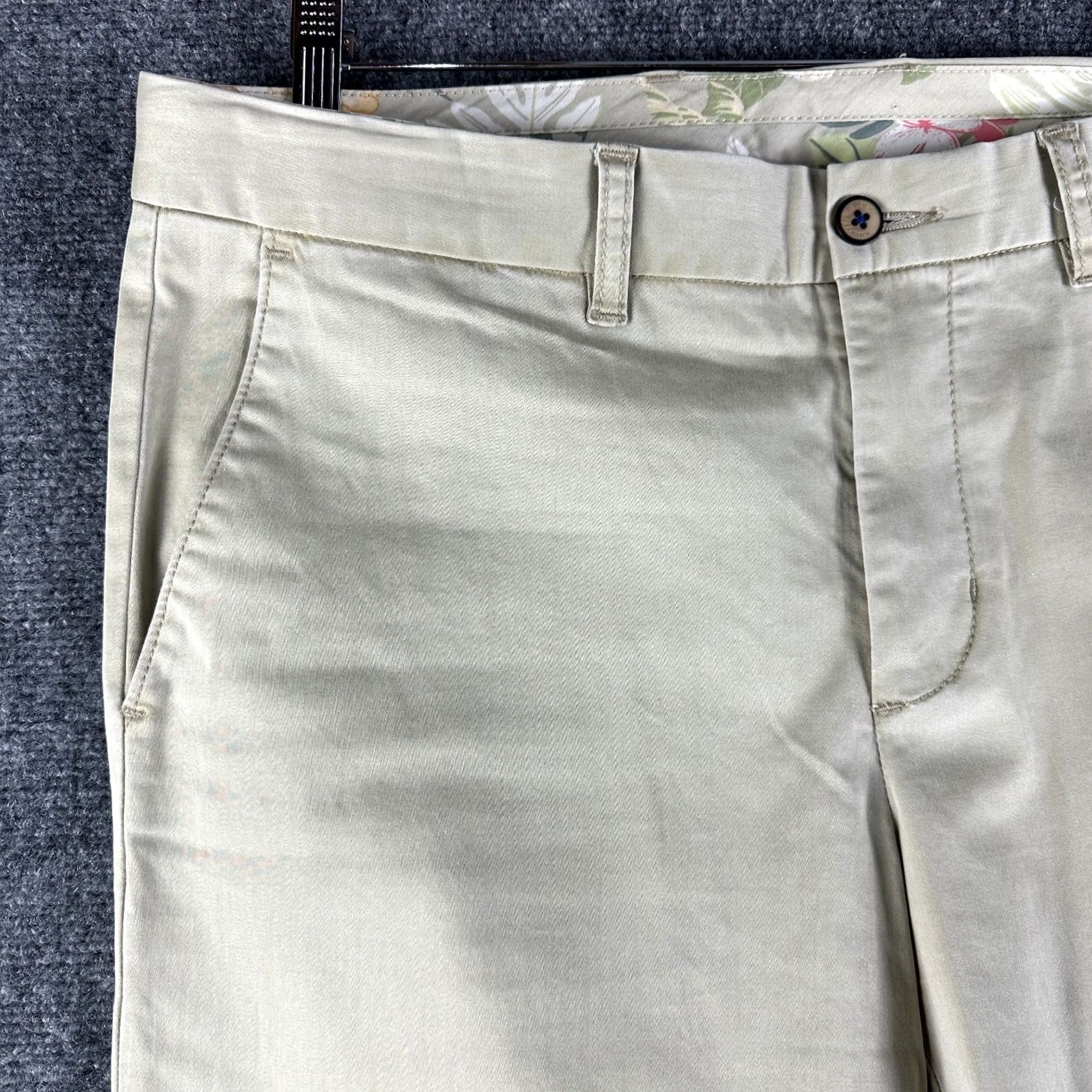 Tommy Bahama Tommy Bahama Pants Mens 35 Straight Leg Beige Chino Cotton Stretch Pockets Belt Loops Flat Front Zip Front Size US 35 - 4 Thumbnail