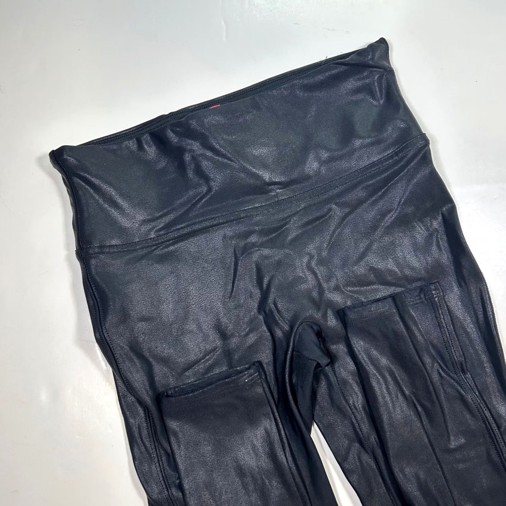 Spanx Spanx Leggings Womens Small Black Tummy Control Faux Leather Shine Size 28" / US 6 / IT 42 - 3 Thumbnail