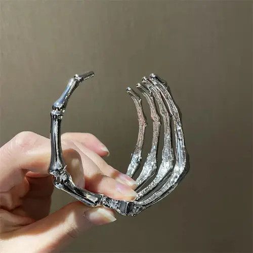 Japanese Brand × Jewelry Skull Hand Bangles Size ONE SIZE - 4 Thumbnail