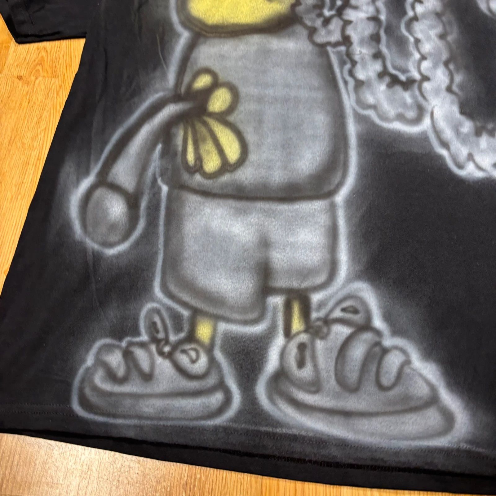 Japanese Brand Airbrushed Smoker Graphic T-Shirt Size US XL / EU 56 / 4 - 3 Thumbnail
