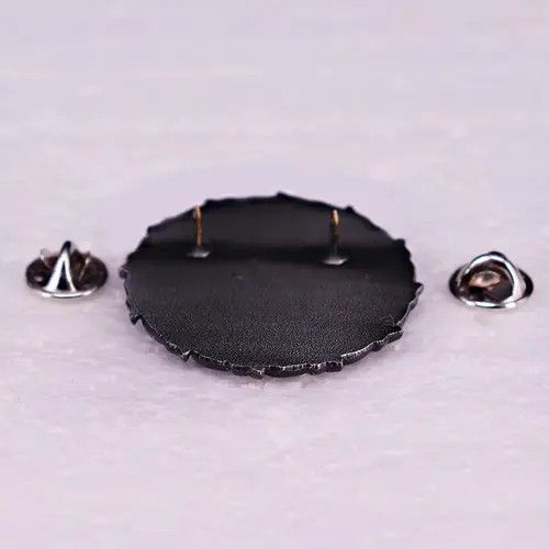 Other Skull With Two Guns Pistols Pin/Brooches Size ONE SIZE - 2 Thumbnail