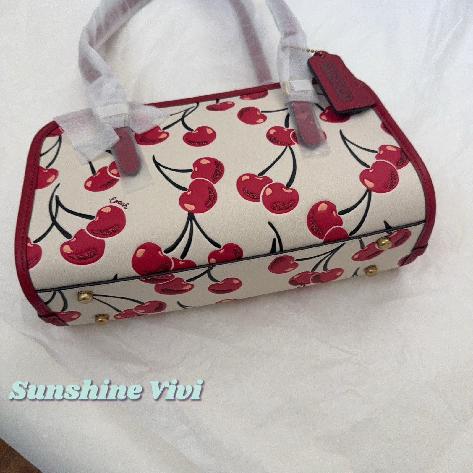 Coach NWT Coach Swing Zip Shoulder Bag Cherry Leather/Brass CZ494 Size ONE SIZE - 6 Thumbnail