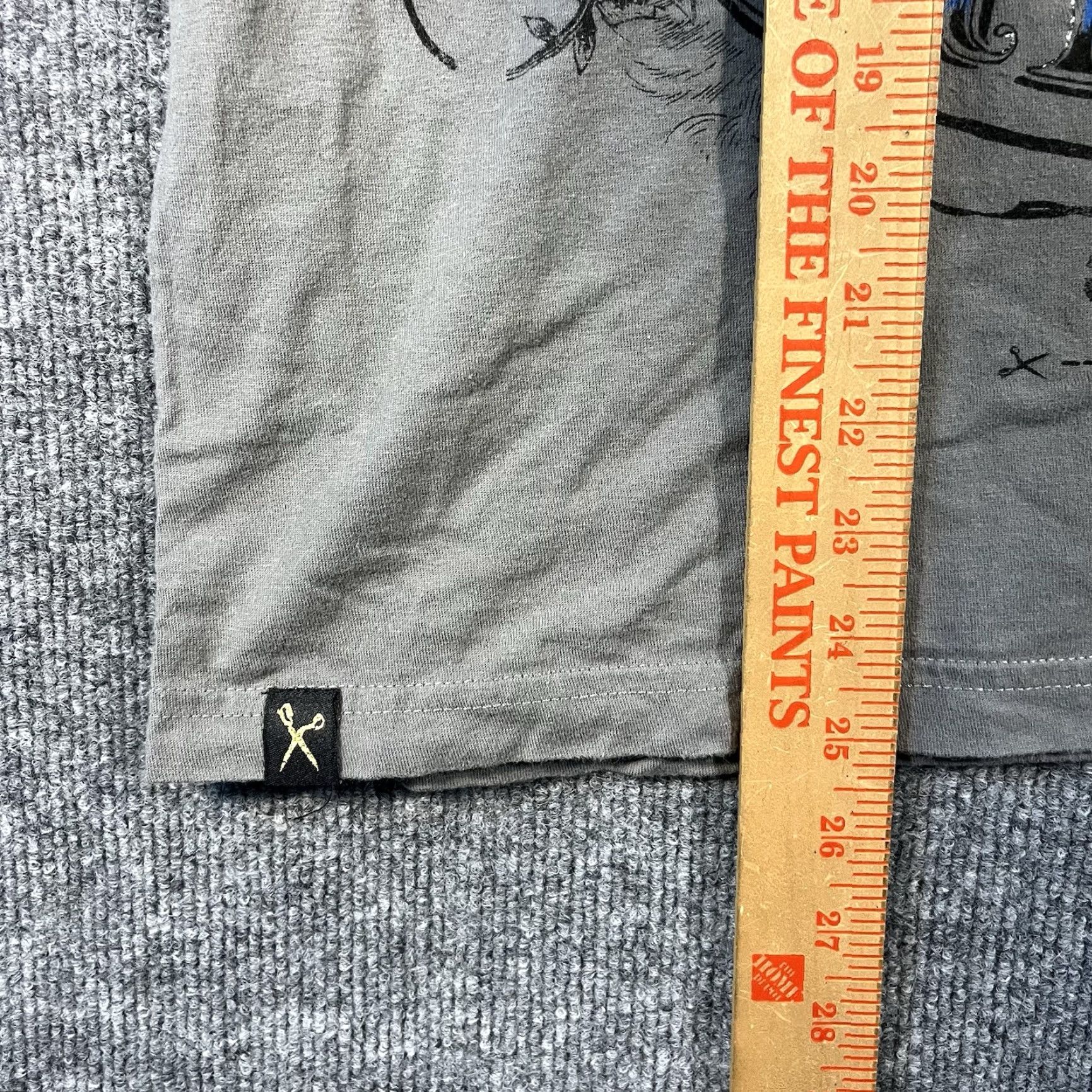 Vintage VINTAGE Marc Ecko Skull Rose Graphic T-shirt Mens M Short Sleeve Crew Neck Gray Cotton Regular All Seasons 2000s Size US M / EU 48-50 / 2 - 4 Thumbnail