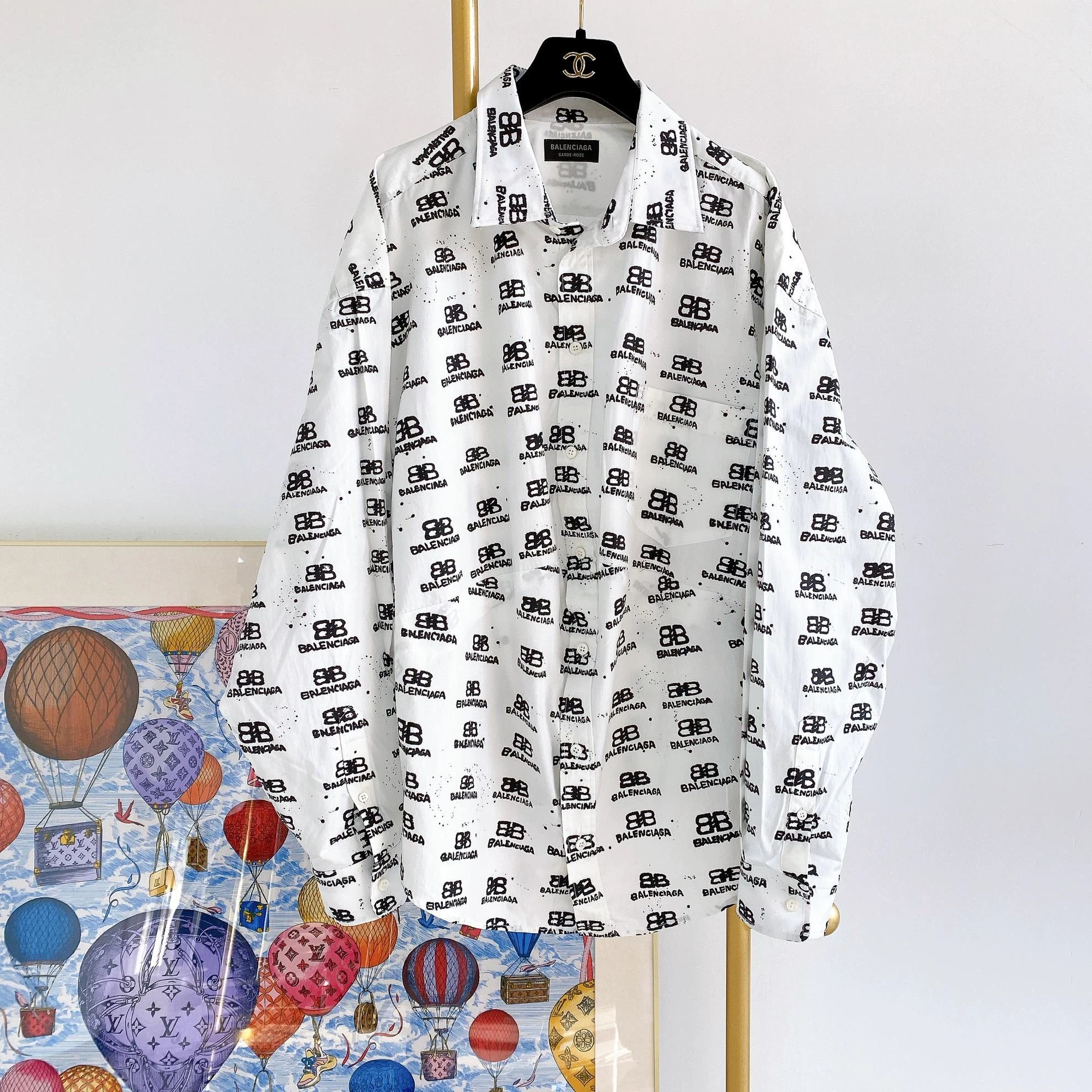 Balenciaga Balenciaga White Full Logo Shirt 48 Size US M / EU 48-50 / 2 - 1 Thumbnail